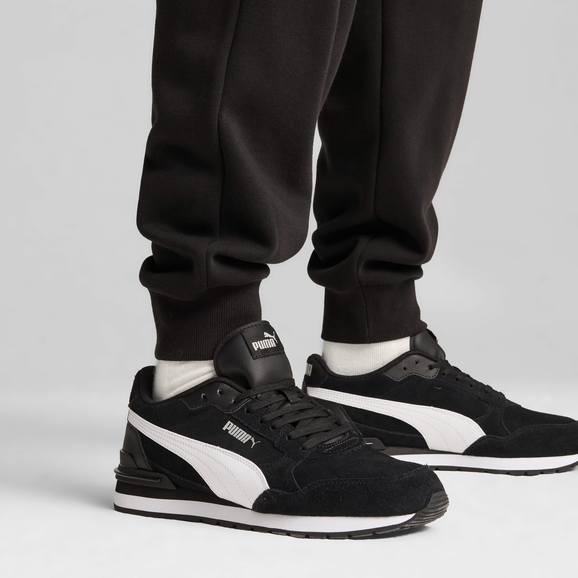 ST Runner v4 Suede Unisex Sneakers PUMA
