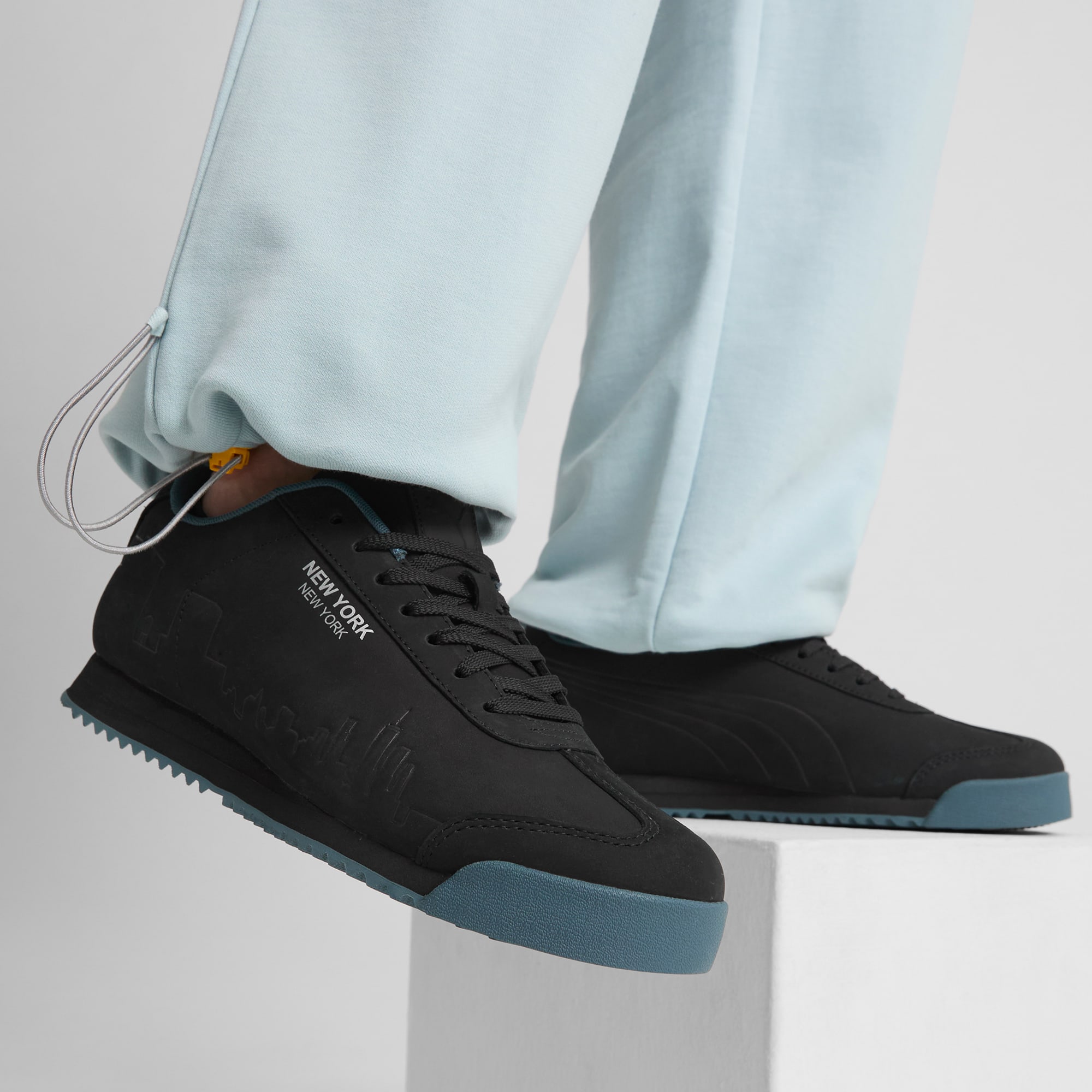 Roma Skyline Flagship Sneakers PUMA