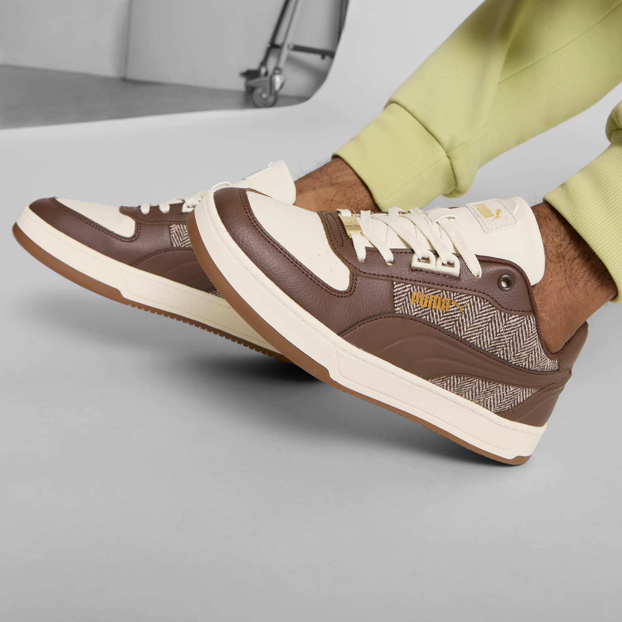 Novelty skate shoes hotsell