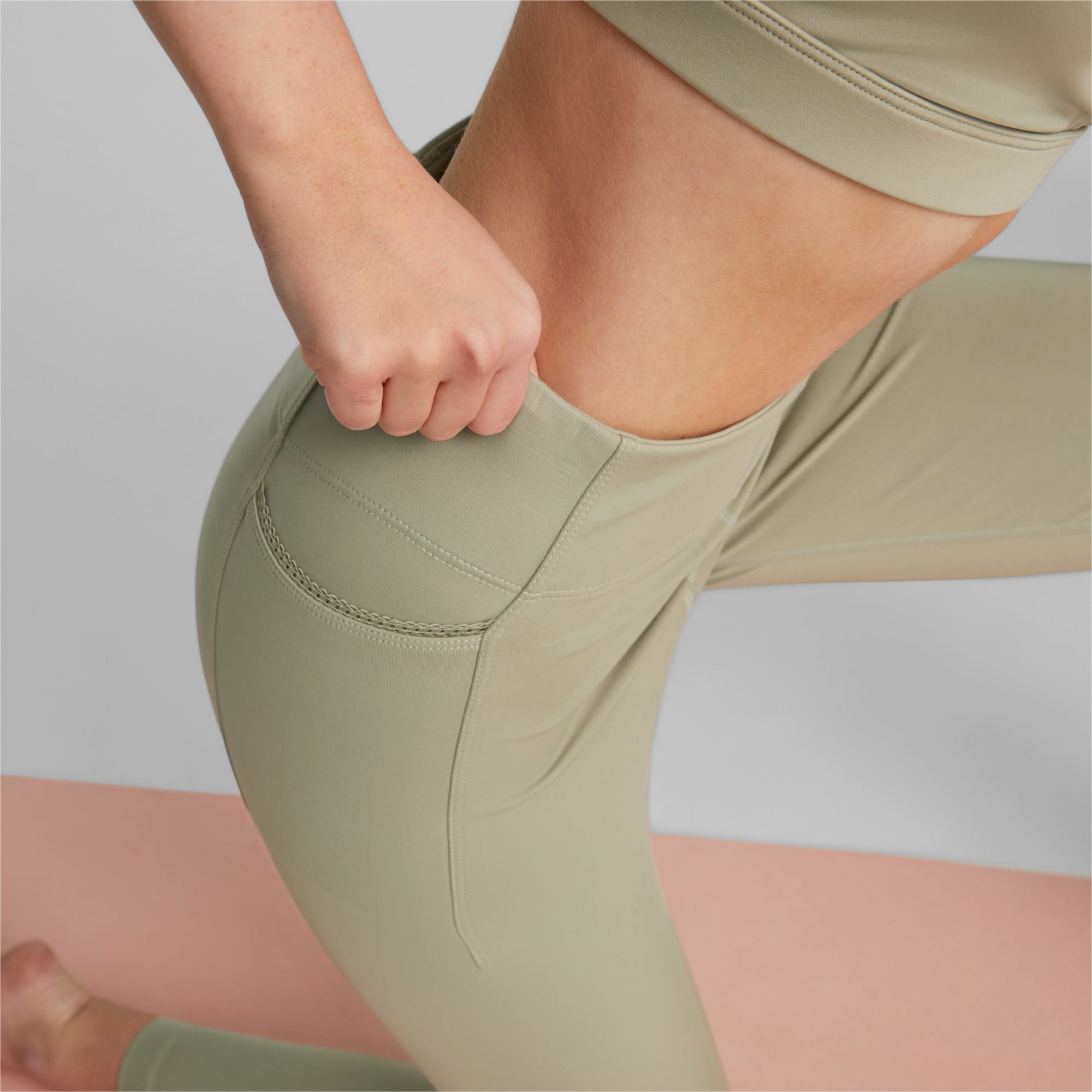 Studio Yourmove Ultrabare Women s 7 8 Training Leggings