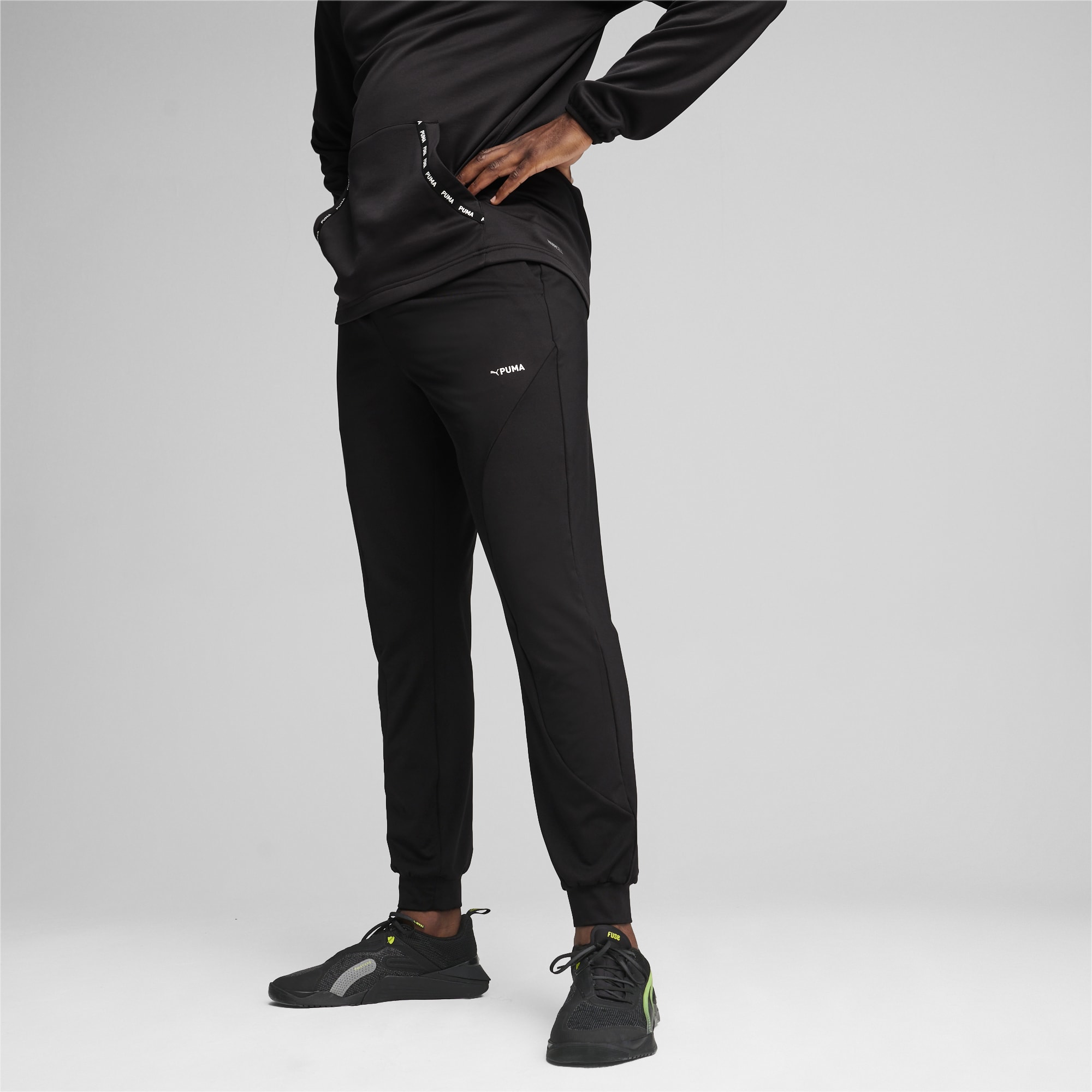 Mens black puma joggers deals