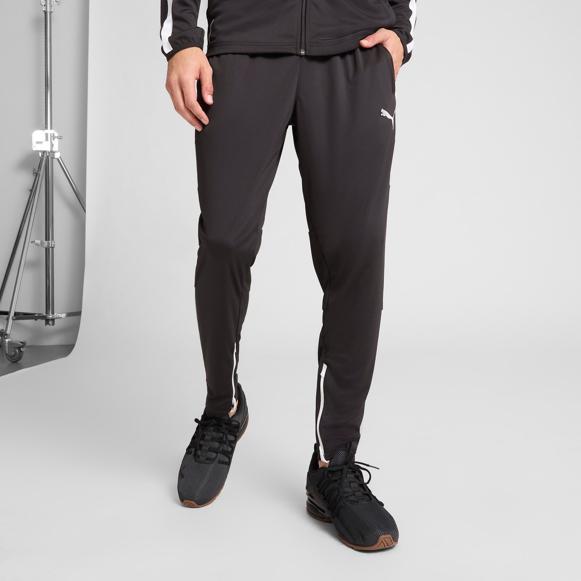 Train Favorite Blaster Men's Tight Training Pants | PUMA