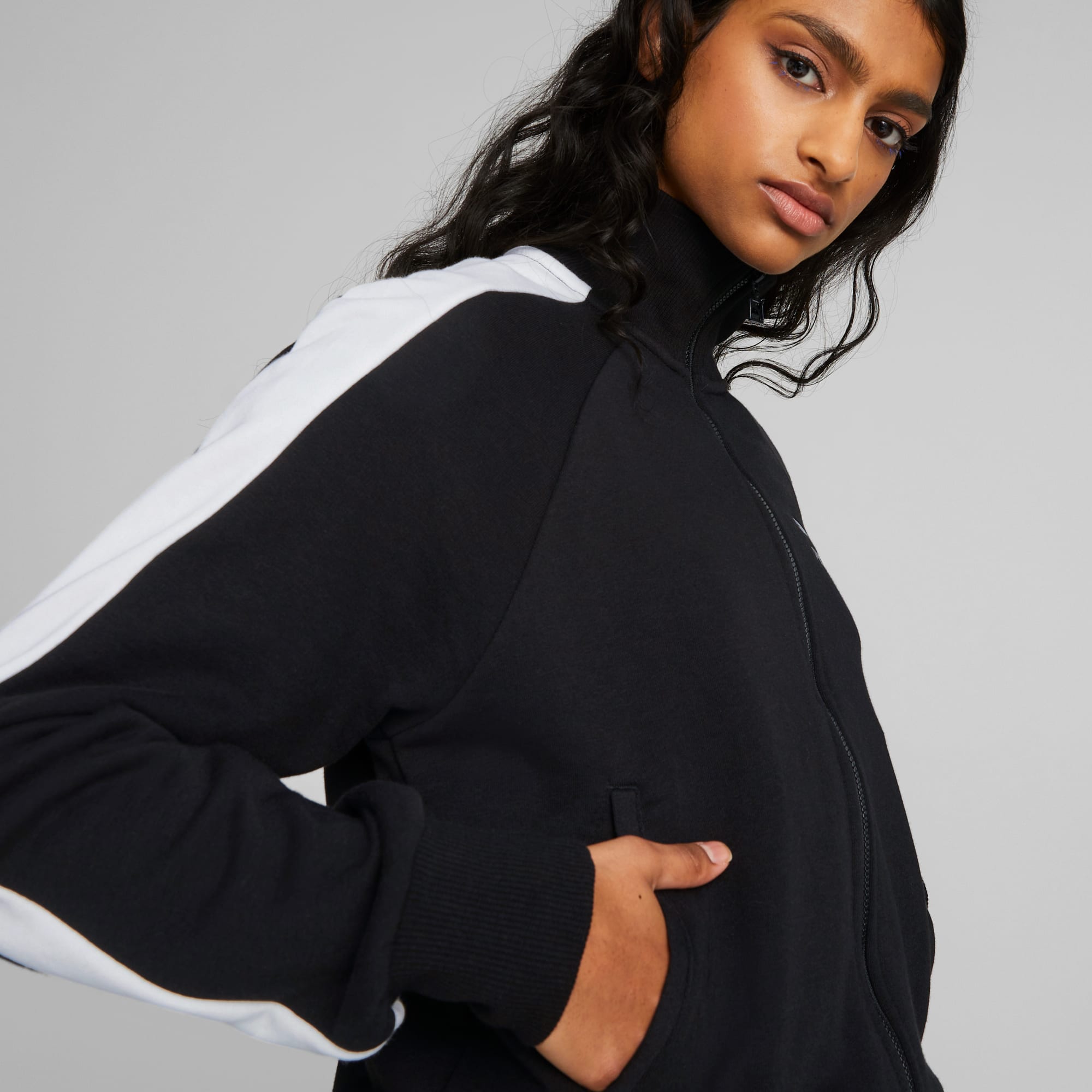 District Concept Store - PUMA T7 Crop Track Women Jacket - Black (533519-01)