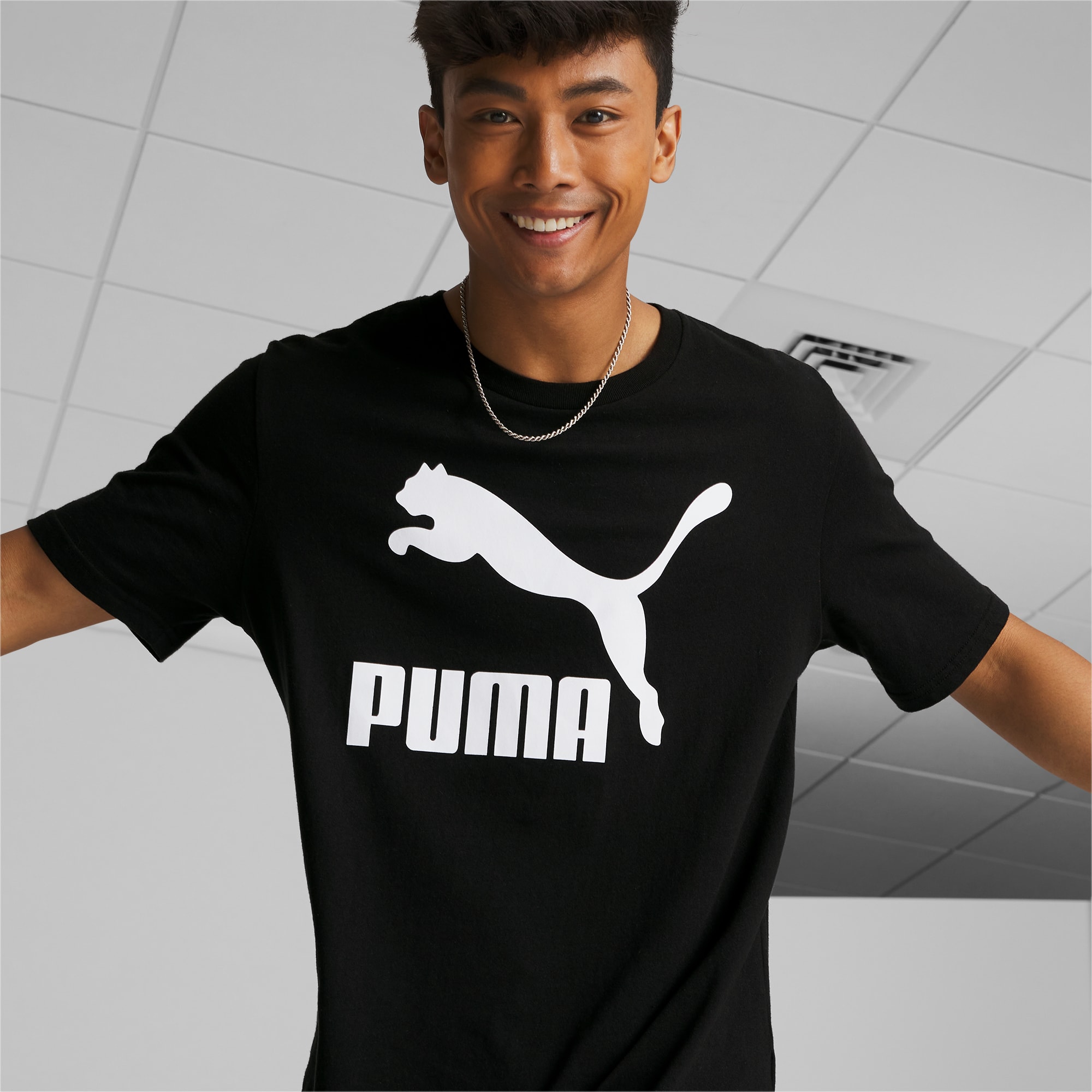 Puma classic logo t shirt online
