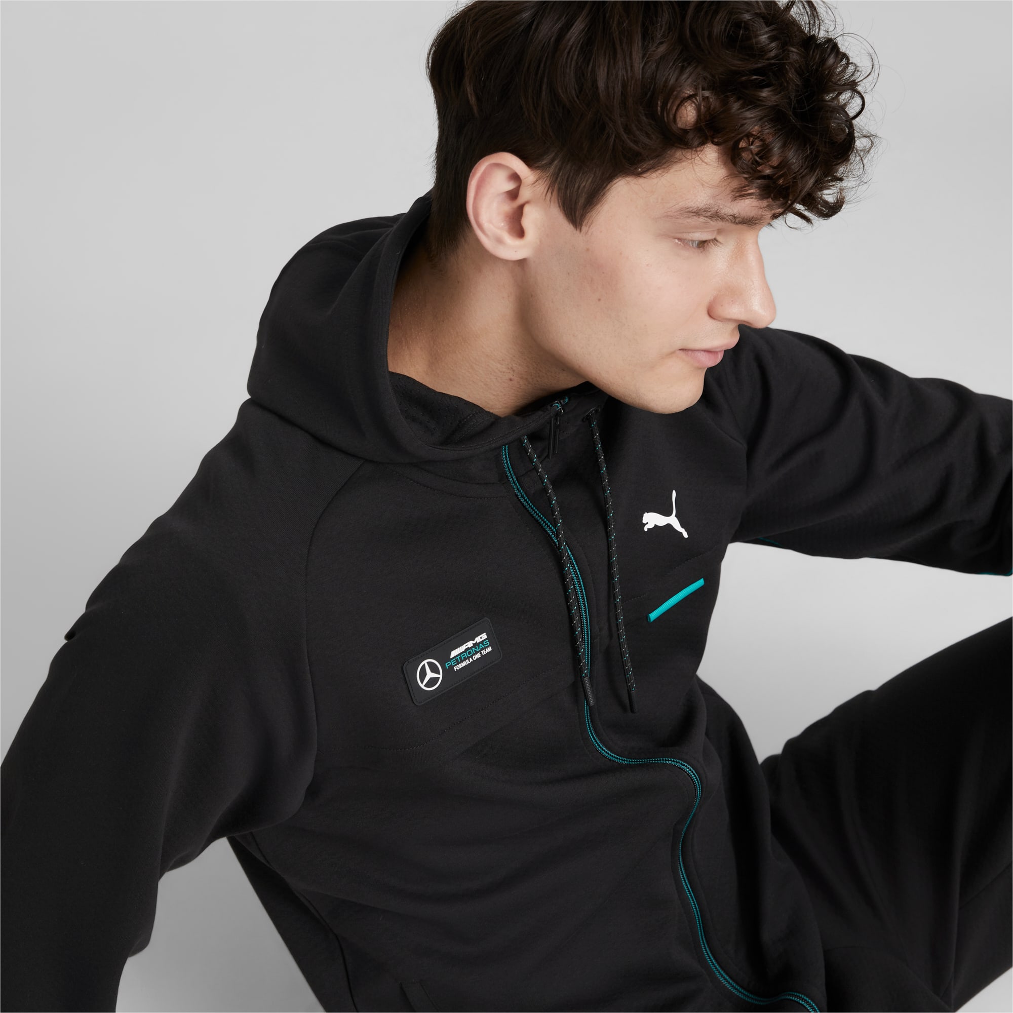 Apariencia Frank Worthley raya Chaqueta deportiva con capucha para hombre Mercedes-AMG Petronas Motorsport  Formula One | | PUMA