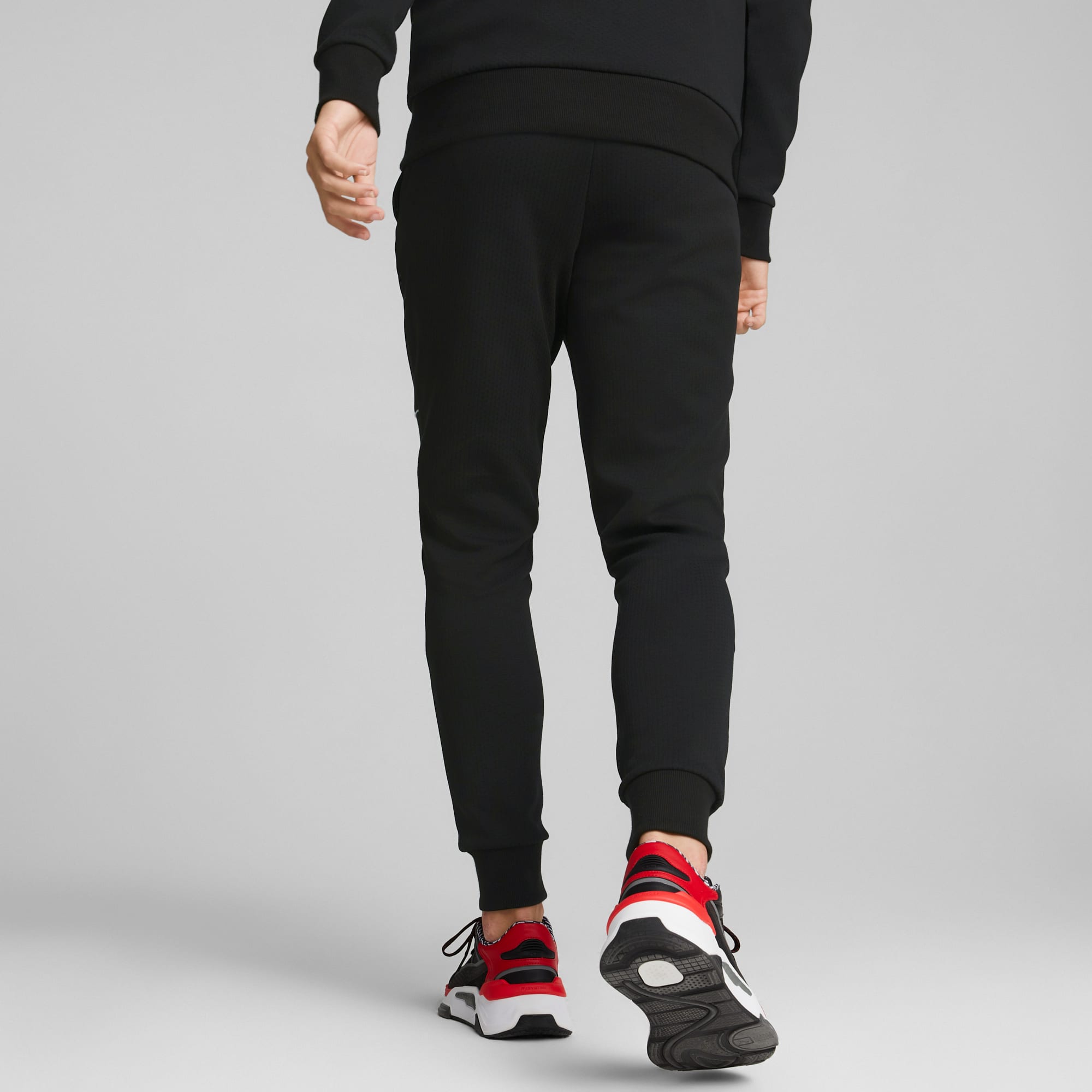 Puma sweatpants closed cuffs deals