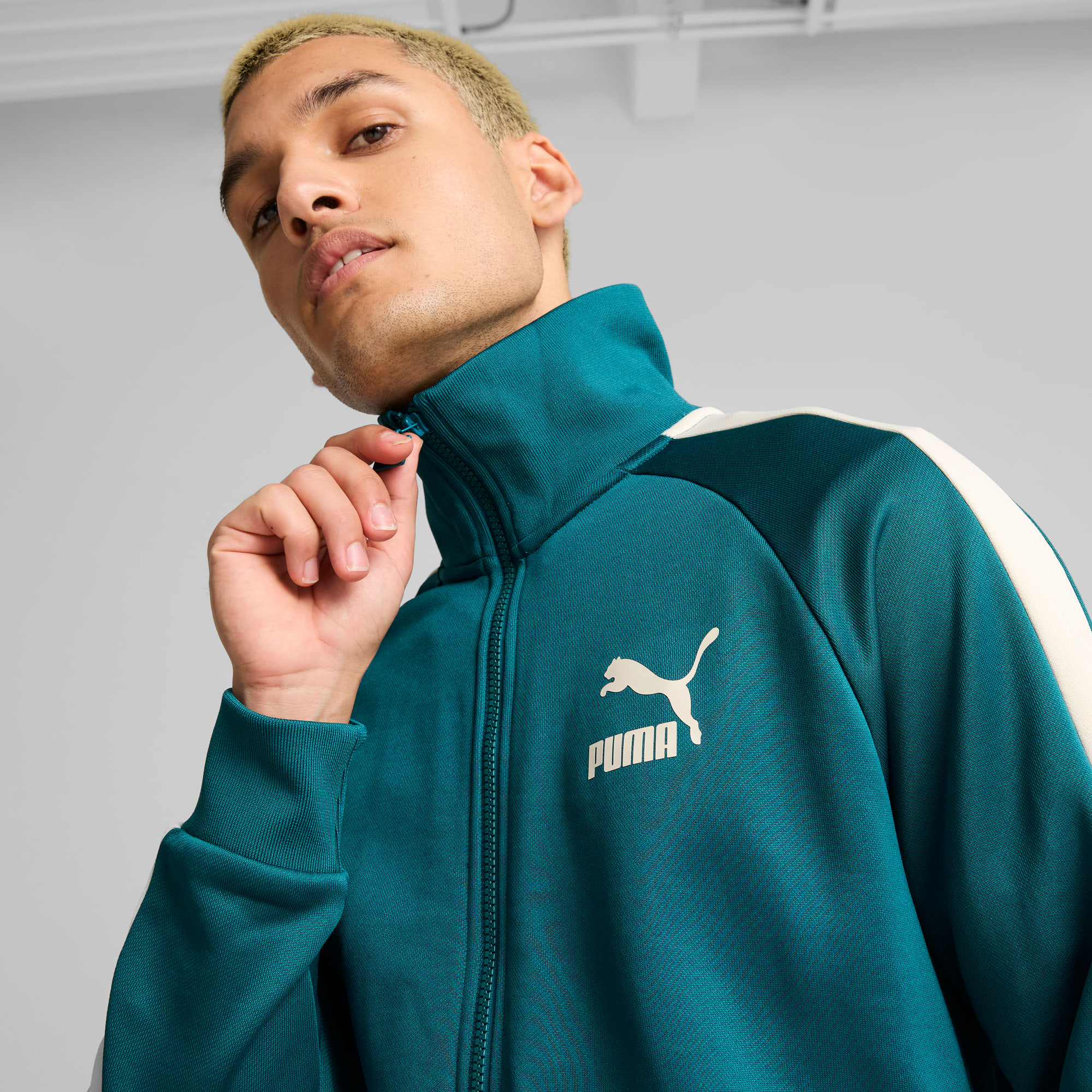 T7 ICONIC Men s Track Jacket