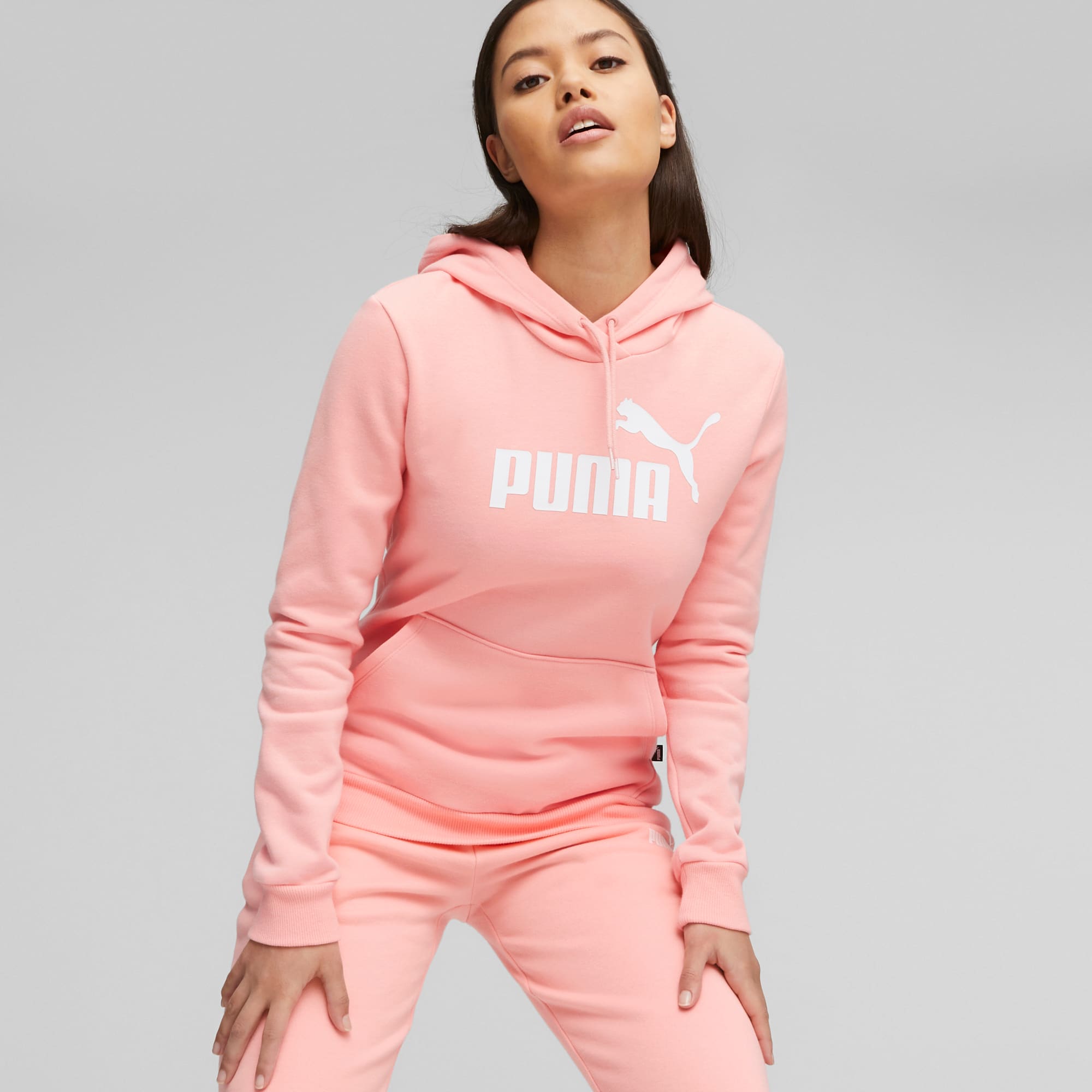 Sudadera Puma con capucha y bolsa para mujer