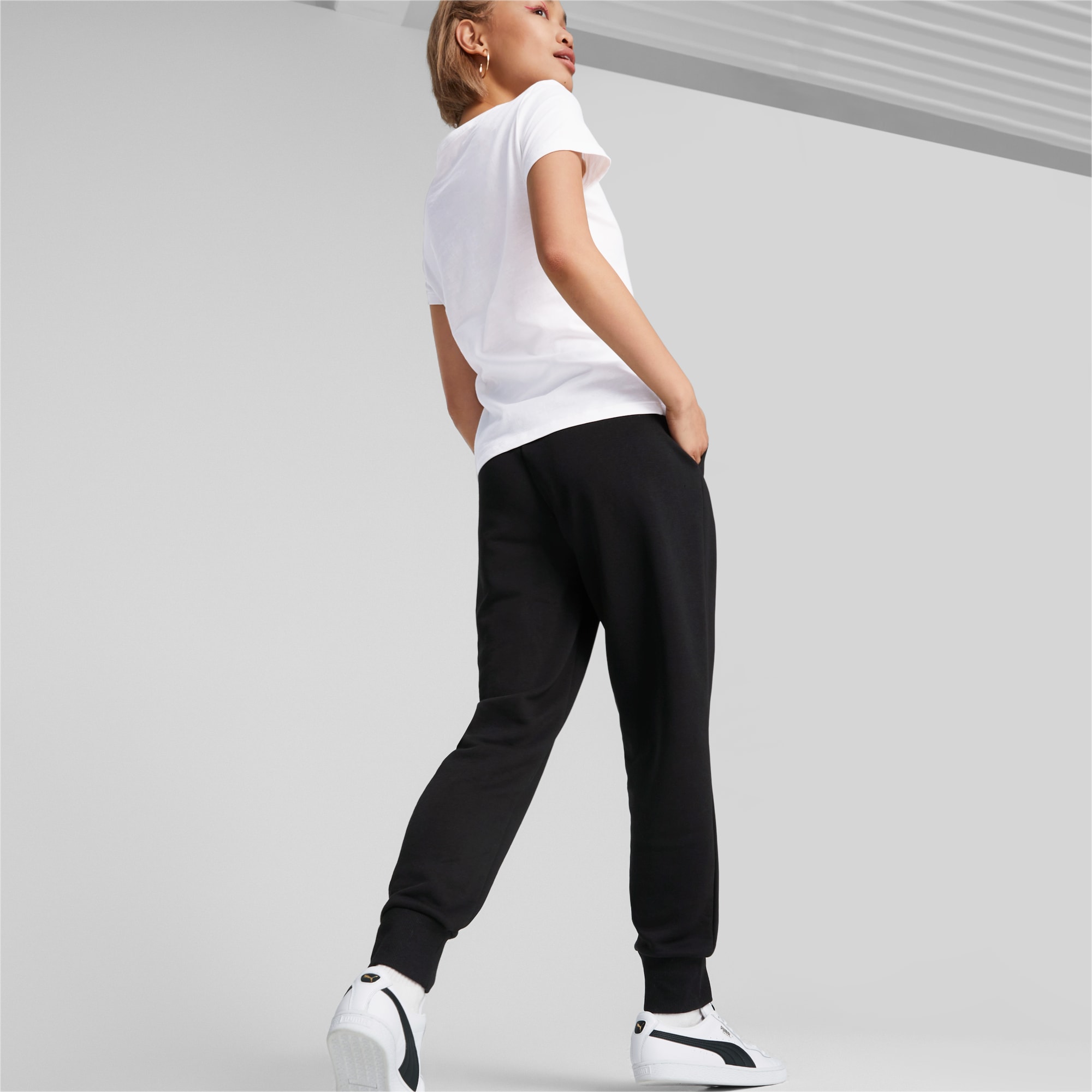 WOMEN XL Puma Essential Sweatpants in - Depop