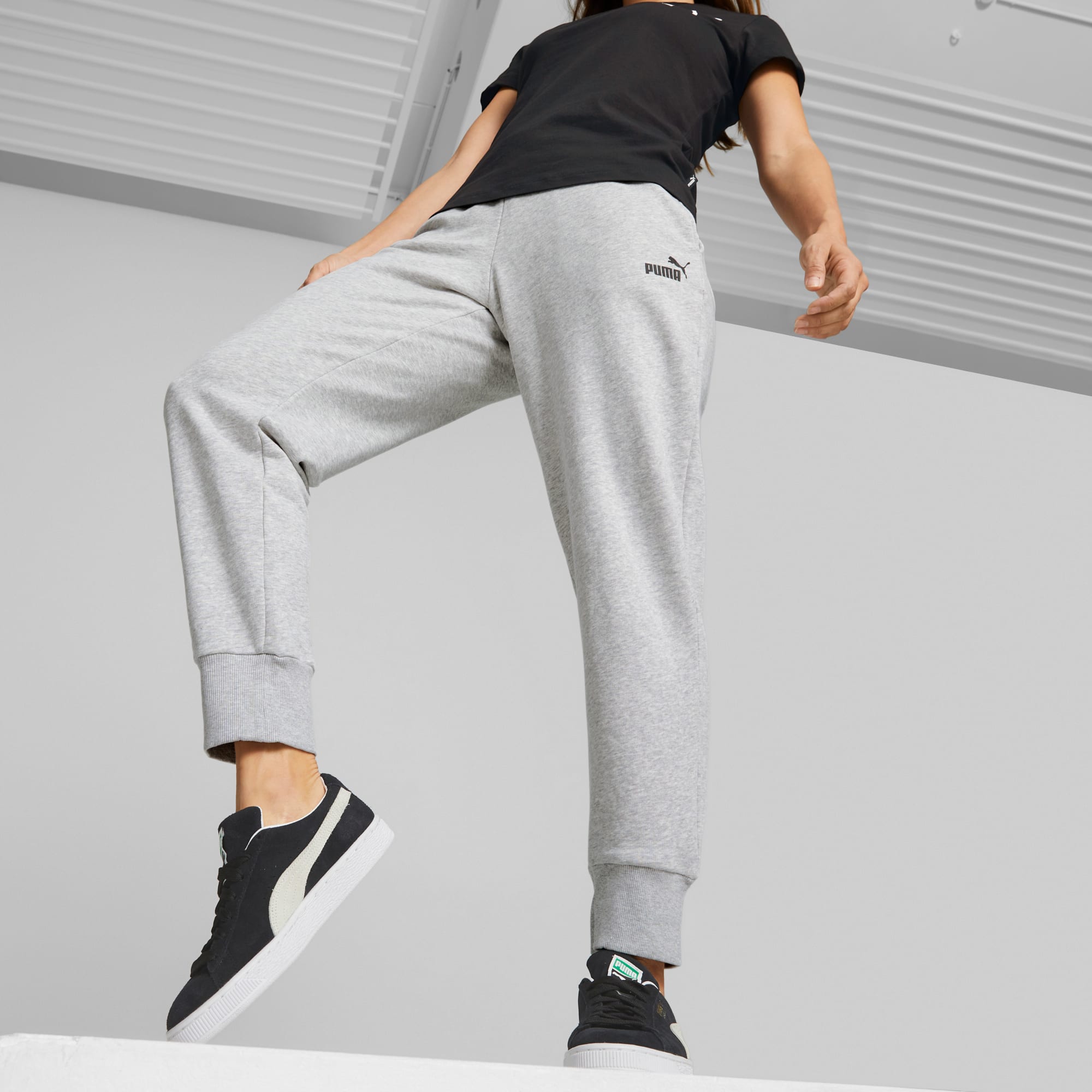 Pants Puma con bolsillos para mujer