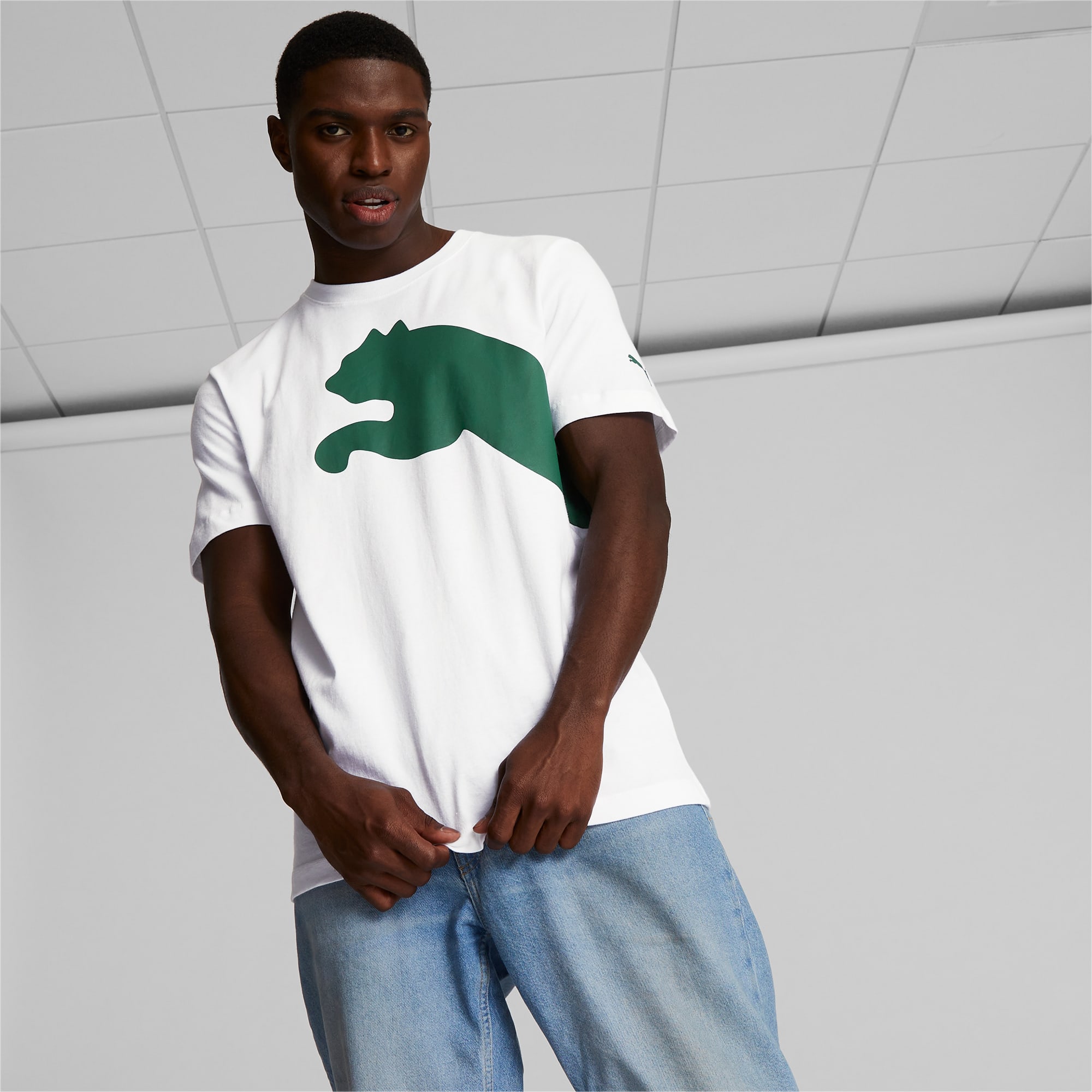 Oversized Logo Men s Tee