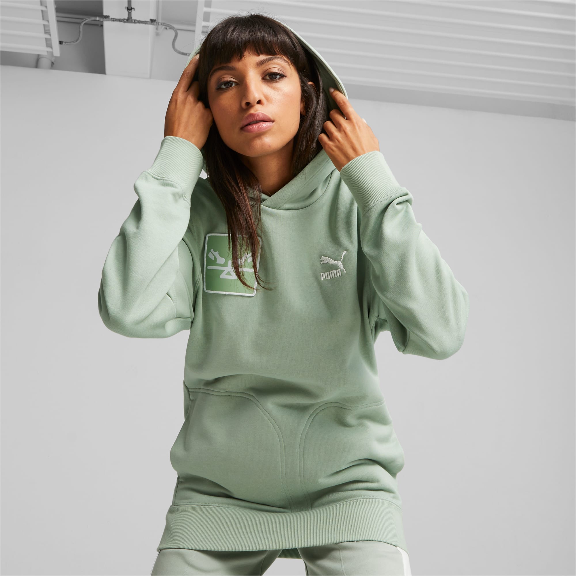 Olive green puma shop sweatshirt