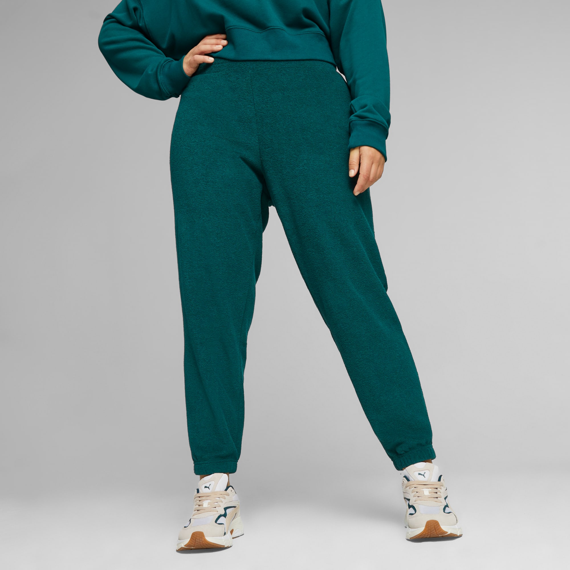 Classics Women's Sweatpants, Puma Black, PUMA Sustainable Fashion