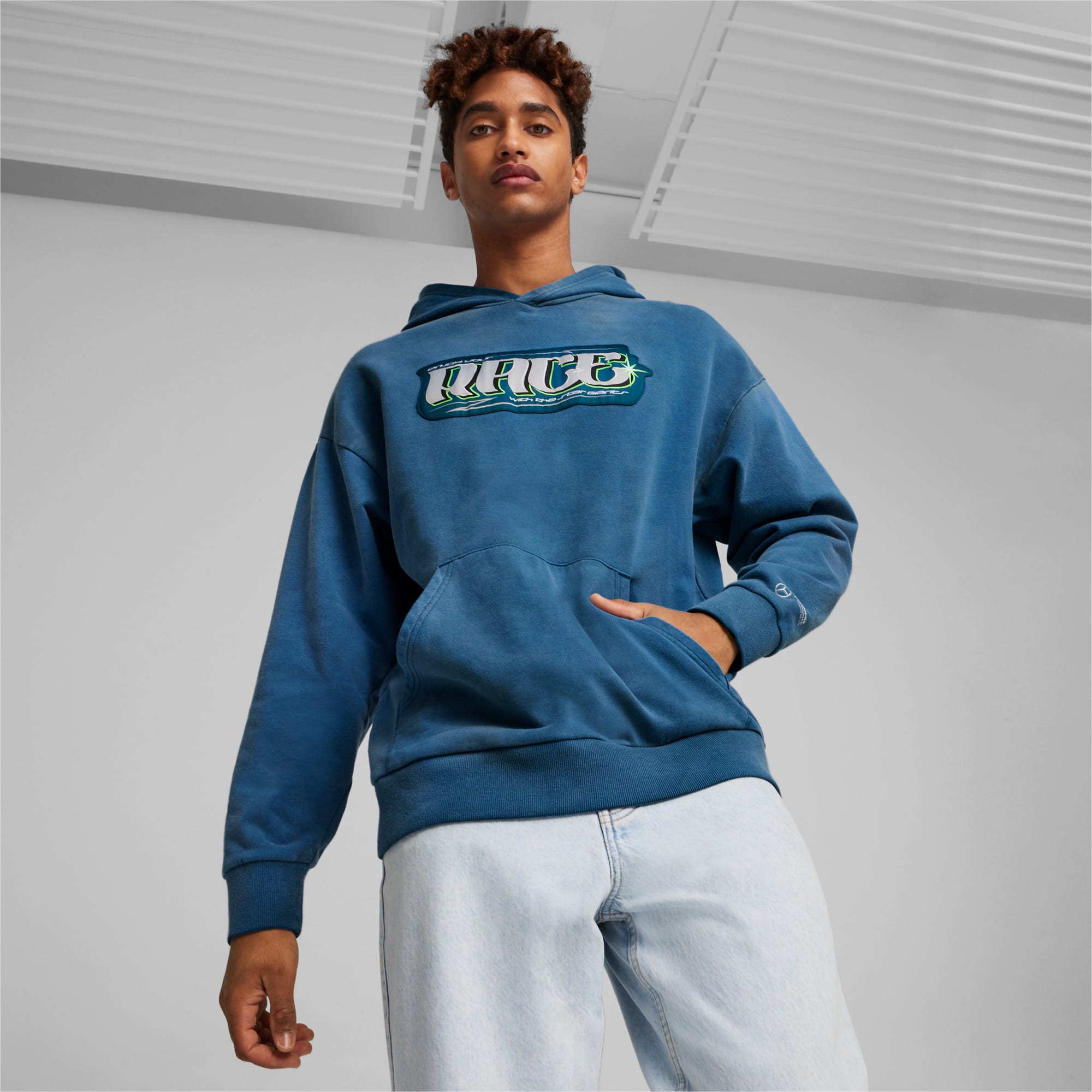 Mercedes-AMG Petronas F1® Team Garage Crews Go Summer Men's Hoodie ...