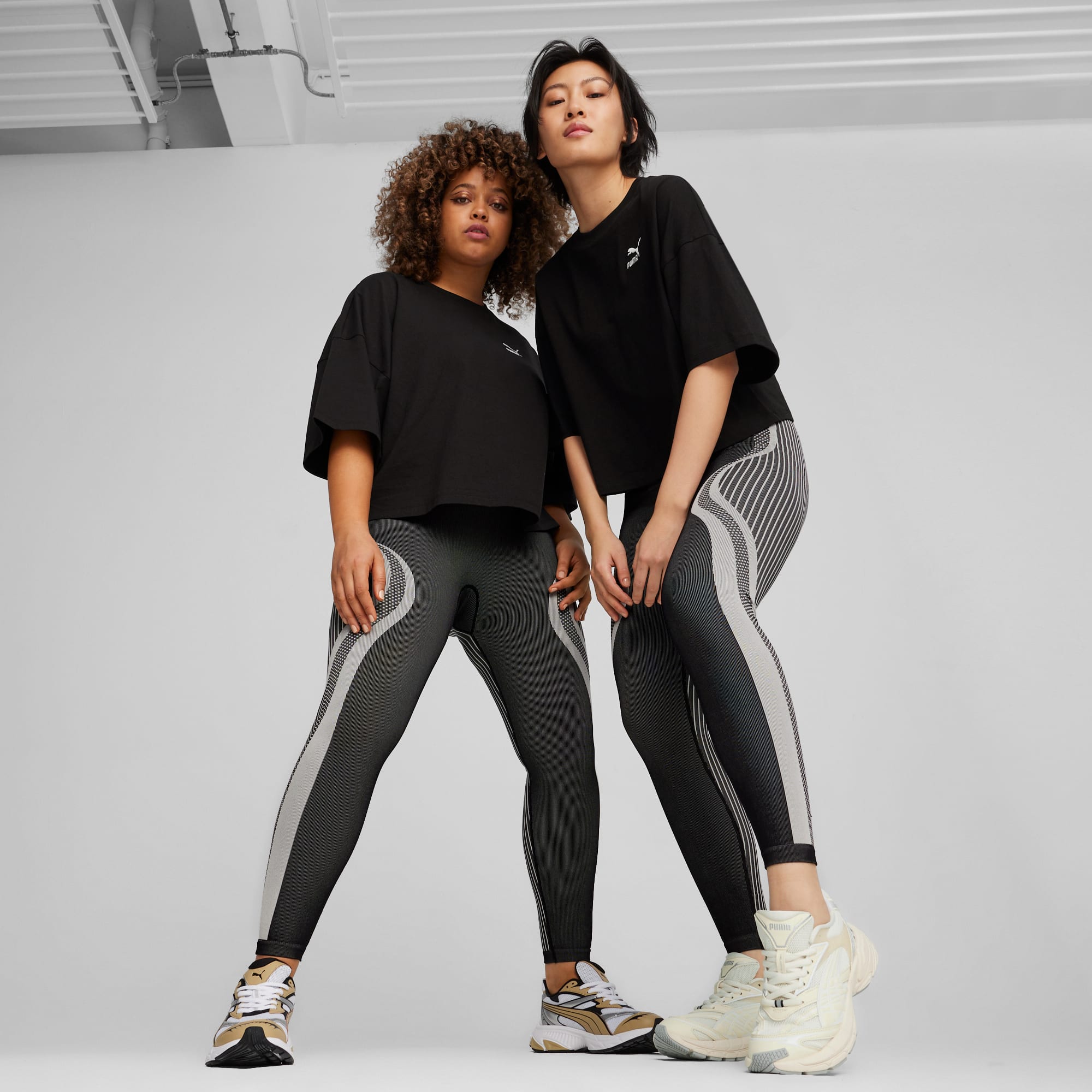 Nike Black Friday Staying Warm Walking Tights & Leggings. Nike LU