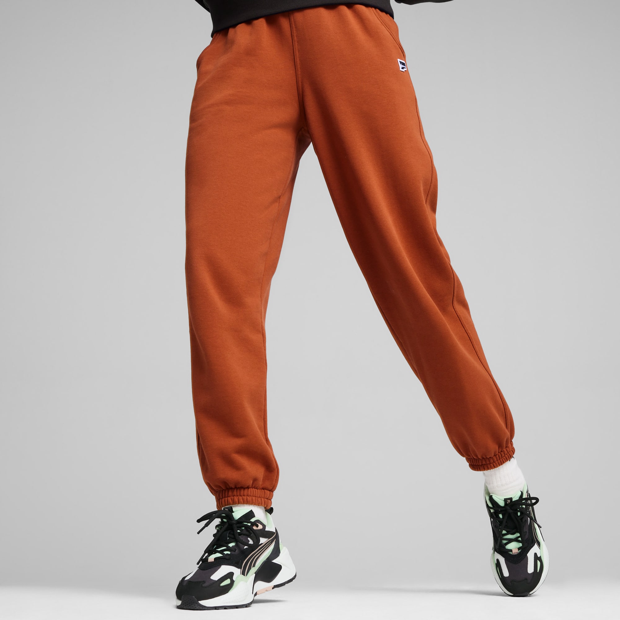 Women's relaxed fit sweatpants clearance