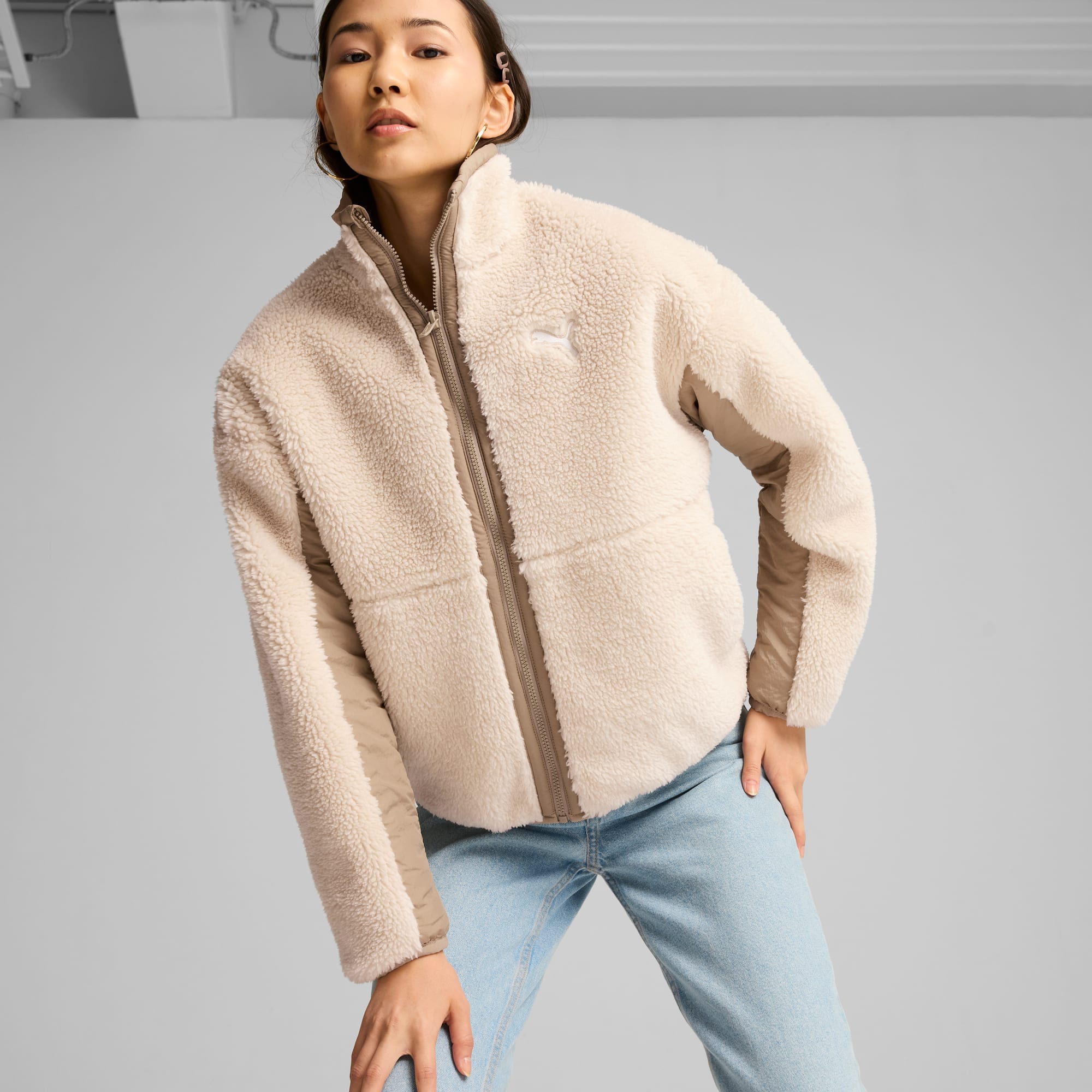Reversible Women s Sherpa Jacket