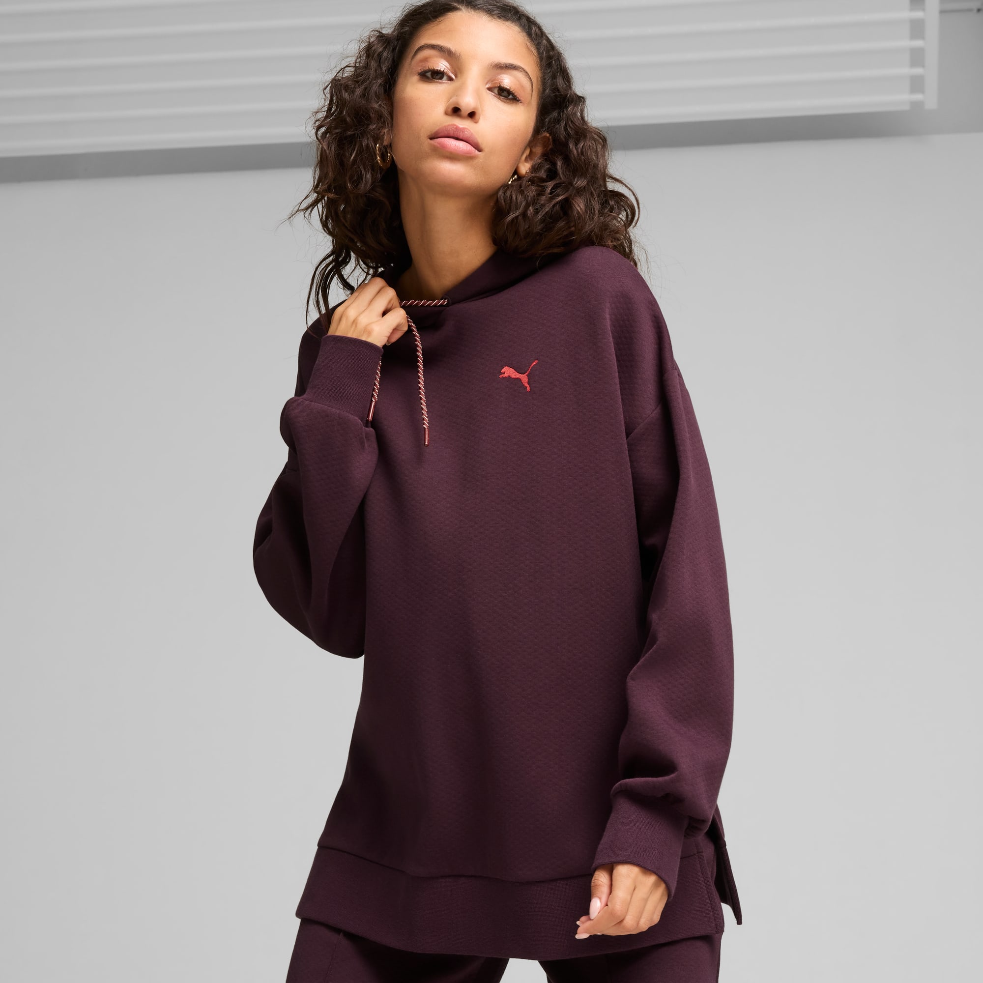 Polera oversize con capucha CLASSICS para mujer PUMA PE