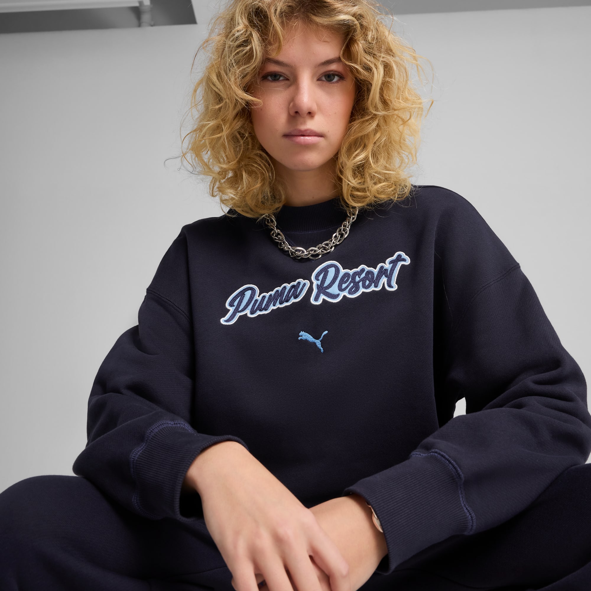 PREMIUM ESS Oversized Graphic Crew Women, New Navy, large