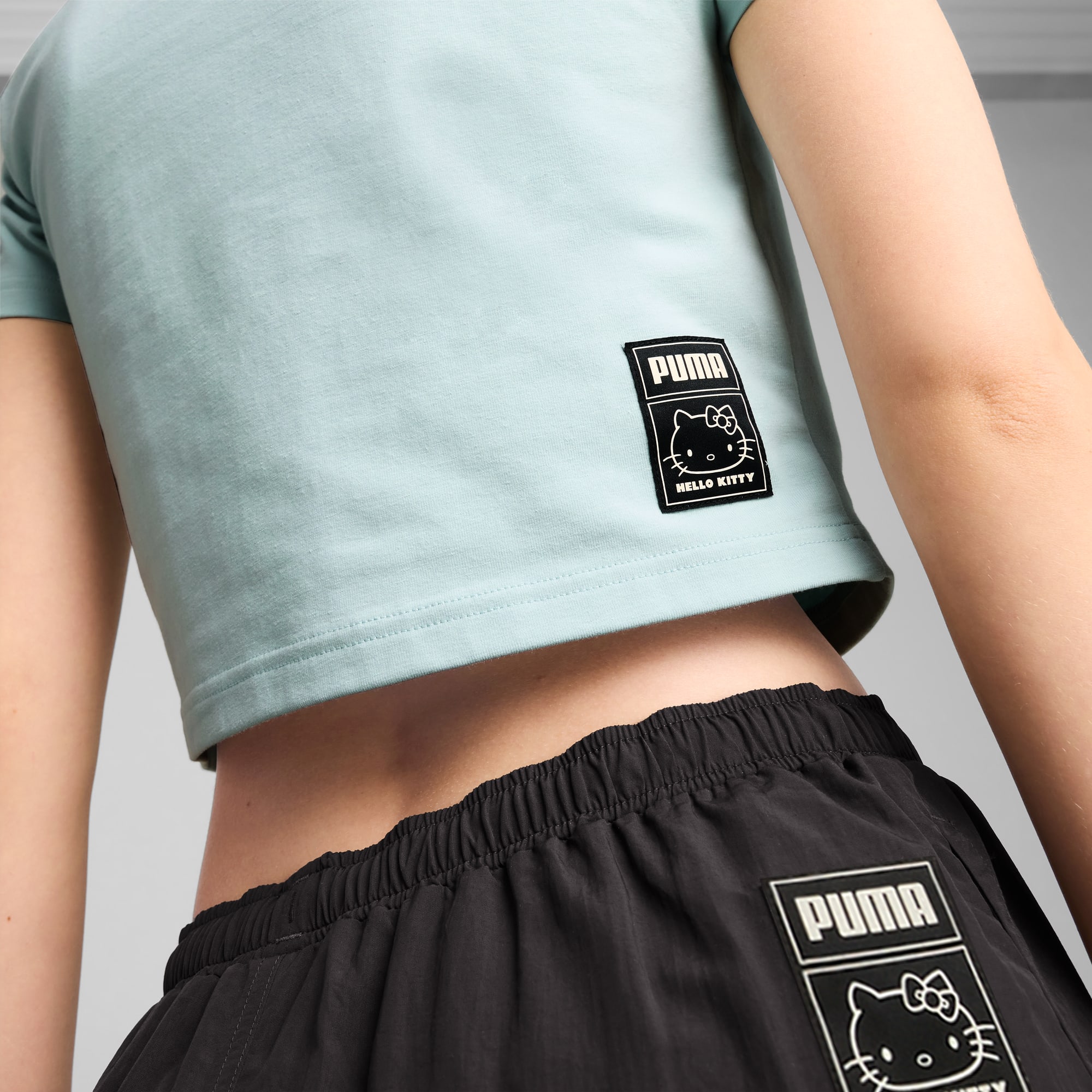 ■PUMA■ Puma x Hello Kitty Graphic Baby Tee Black 63161301 Hello Kitty x PUMA Graphic Baby Tee (PUMA Black)