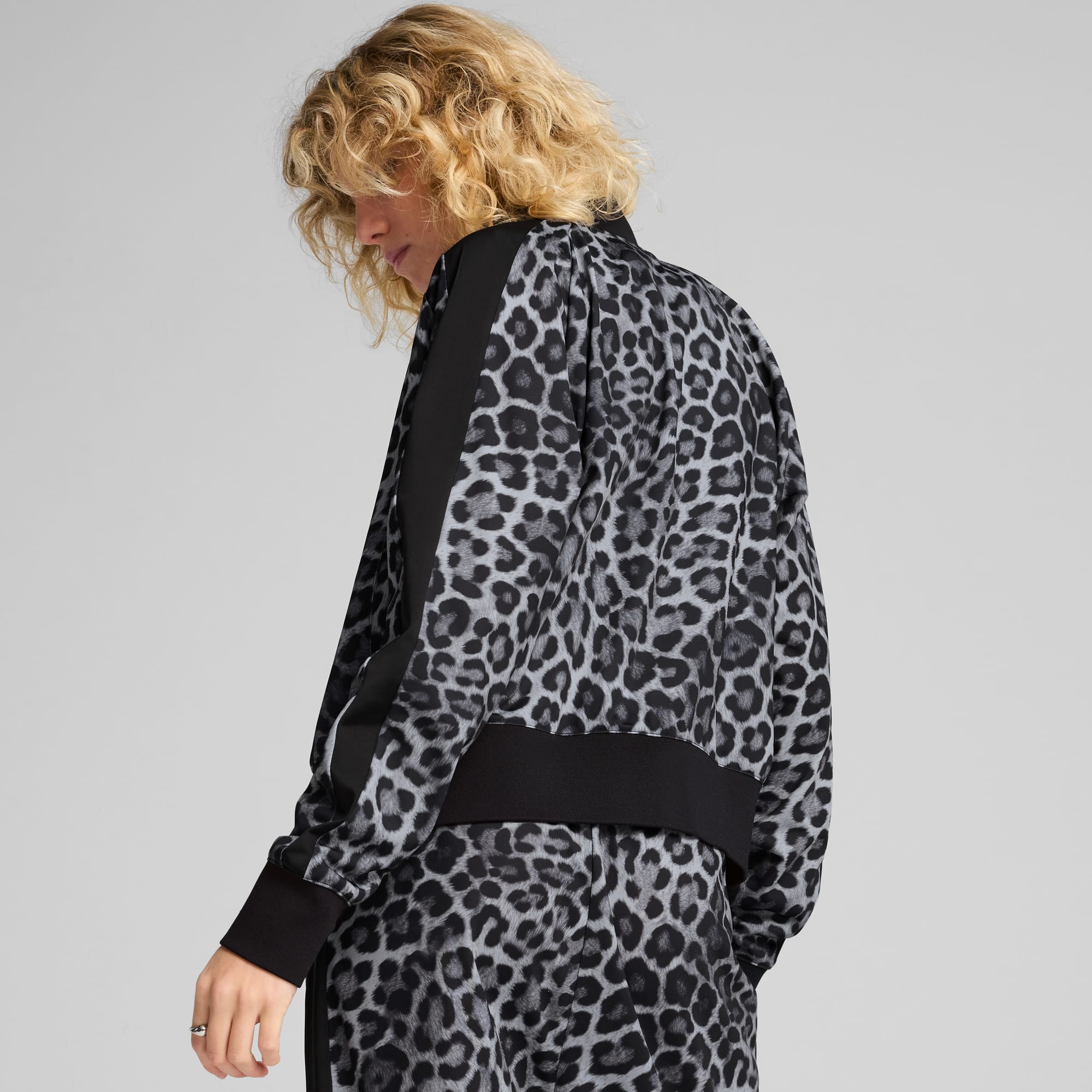 【PUMA】T7 LEO LUXE 上下セット T7 LEO LUXE Women's All-Over Print Straight Pants | PUMA