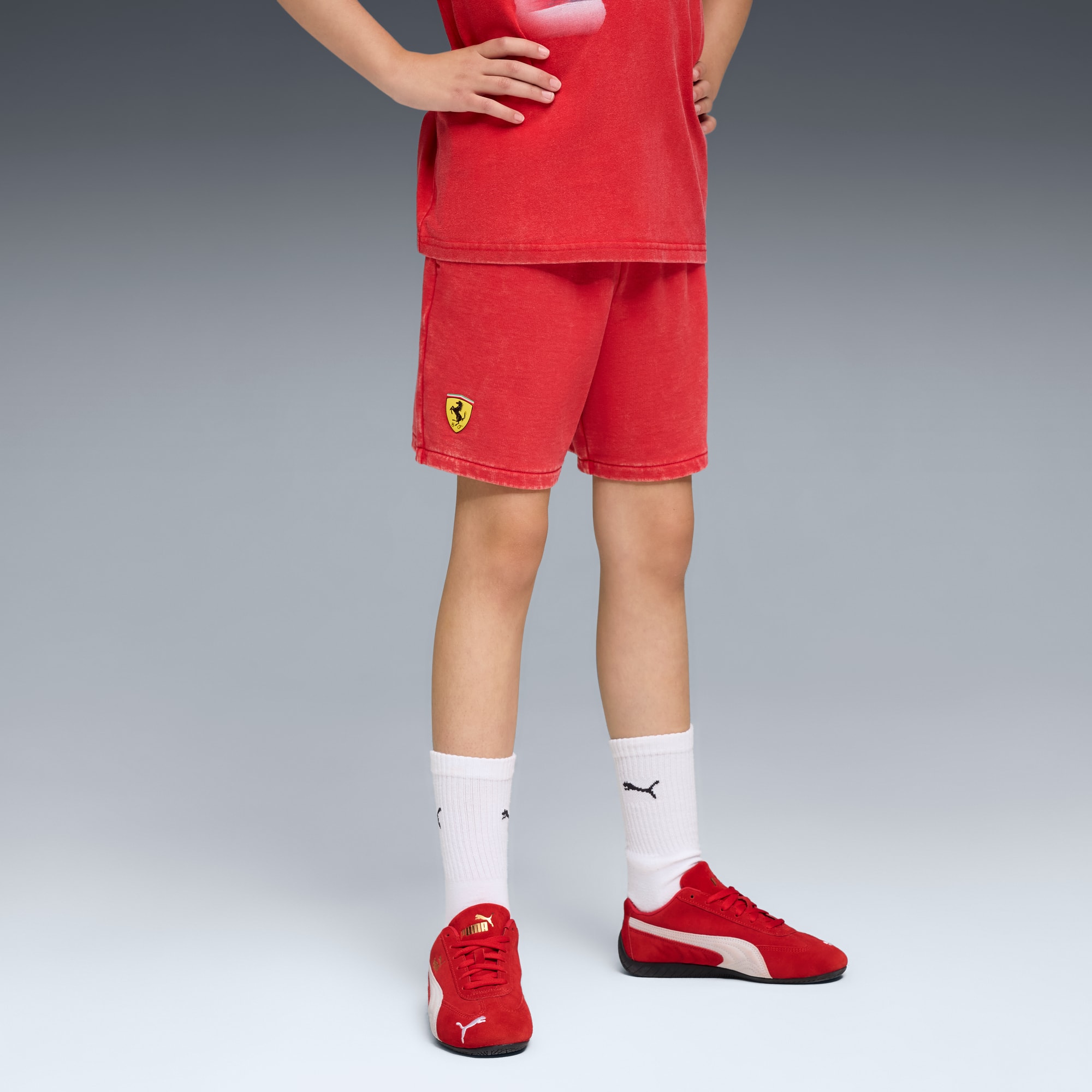 Short de sport Sportswear Scuderia Ferrari Enfant et Adolescent, Rosso Corsa, large