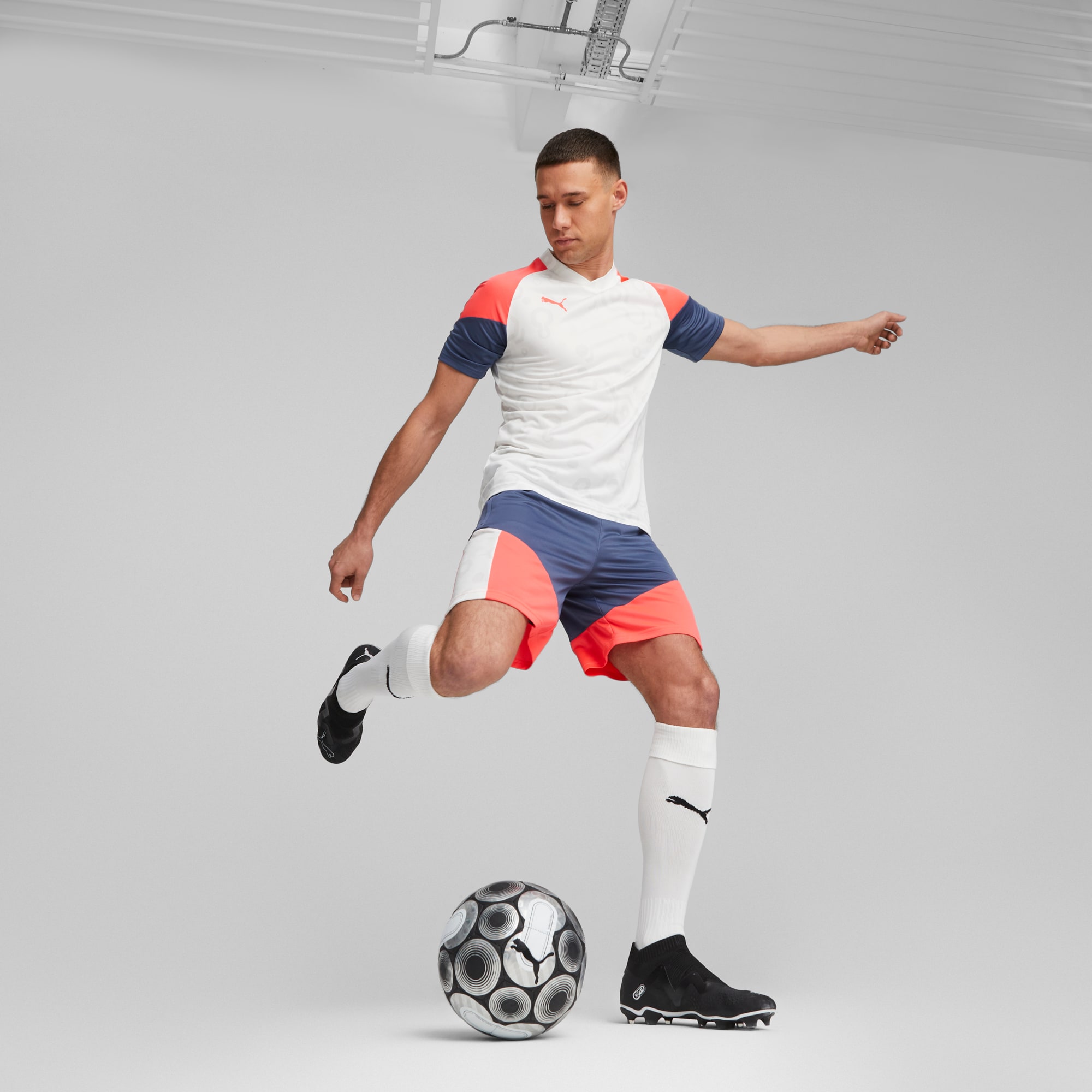 Puma football shorts sales