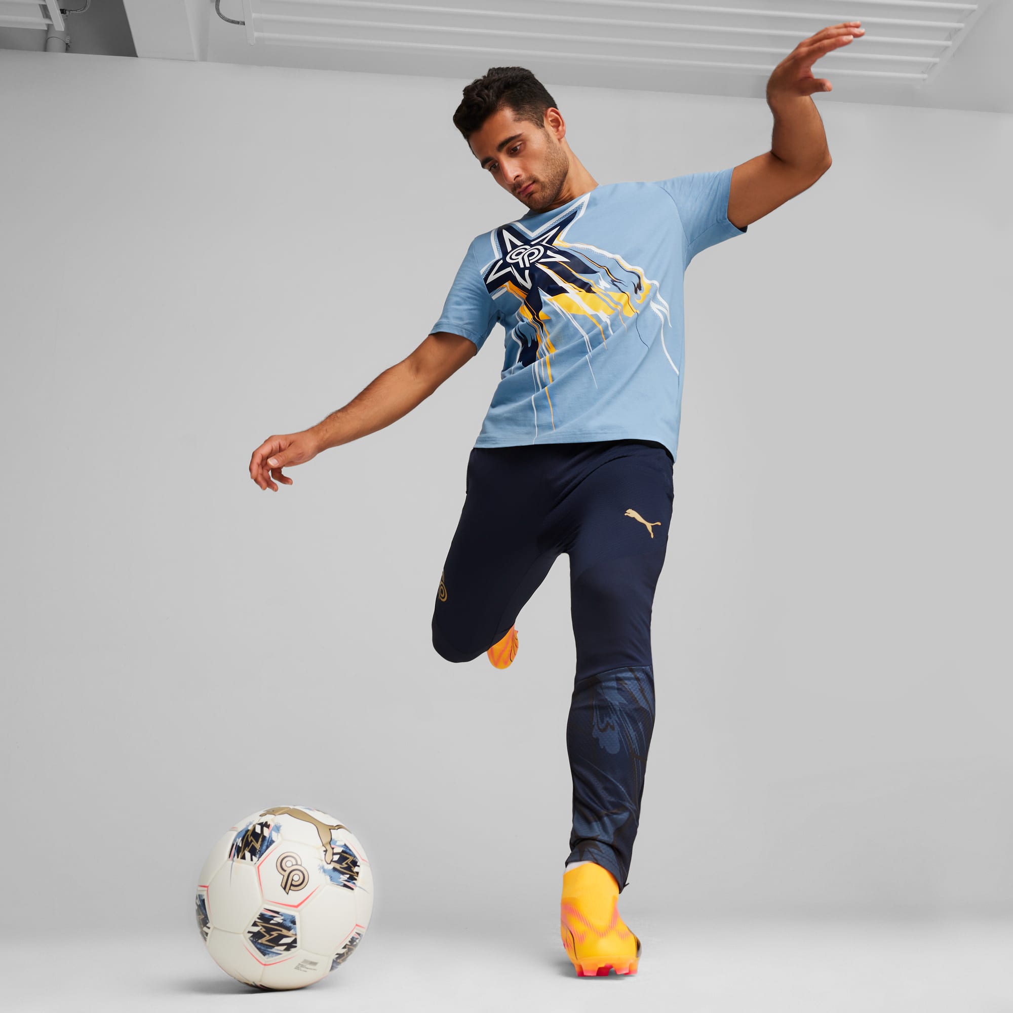 PUMA x CHRISTIAN PULISIC Men's Soccer Logo Tee | PUMA