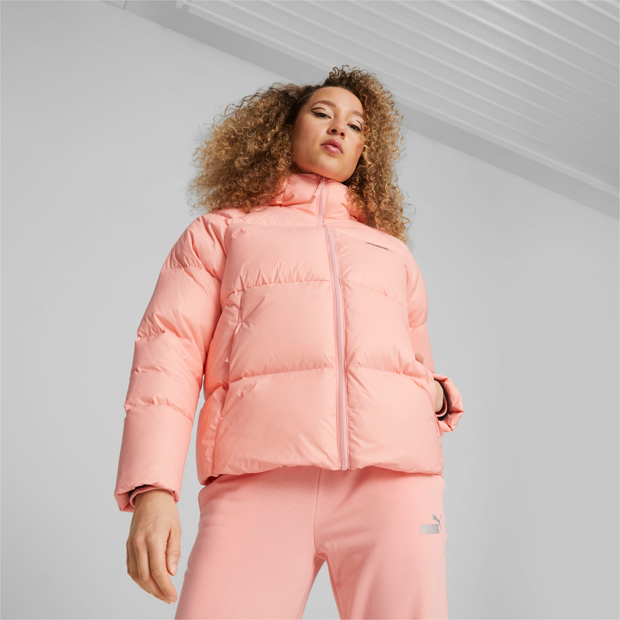 Casaca puffer con capucha Ultra Down para mujer