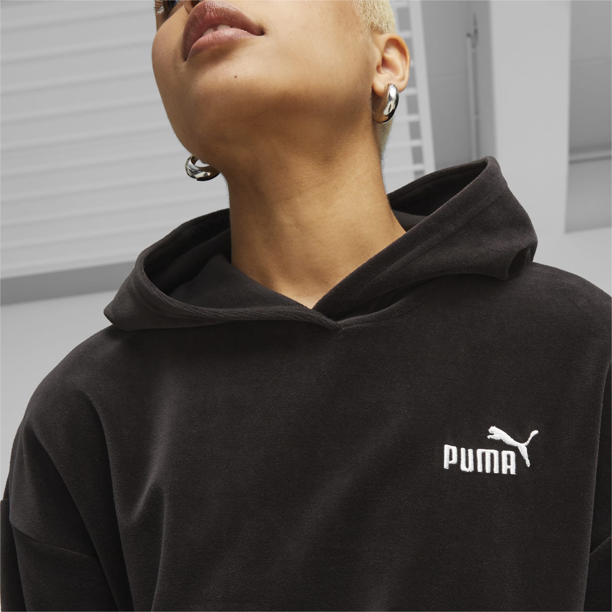 PUMA | Women\'s Velour Elevated Hoodie Essentials