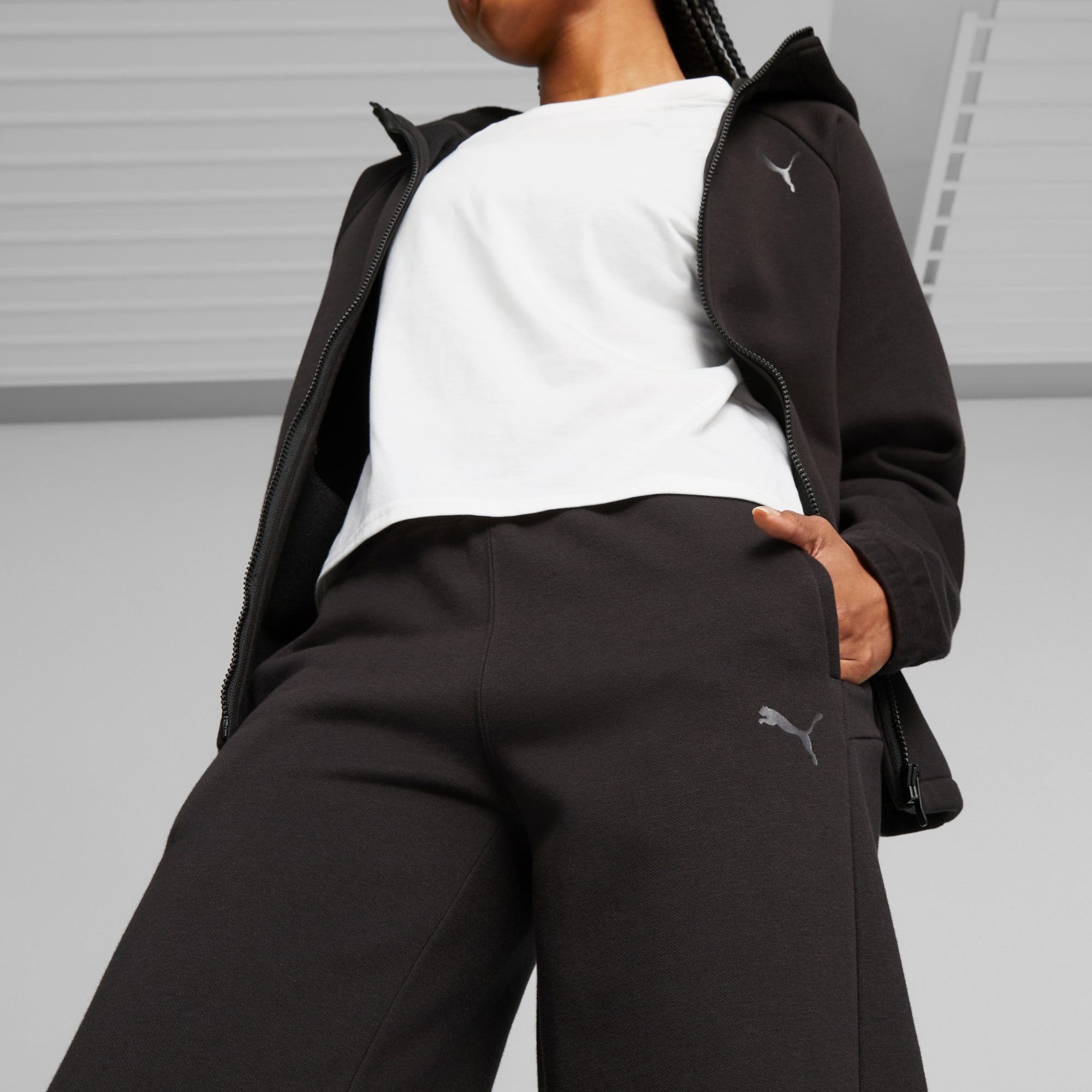 Women's Live In French Terry Jogger Sweatpants PUMA Размер: XS купить в  интернет-магазине , женские спортивные брюки PUMA