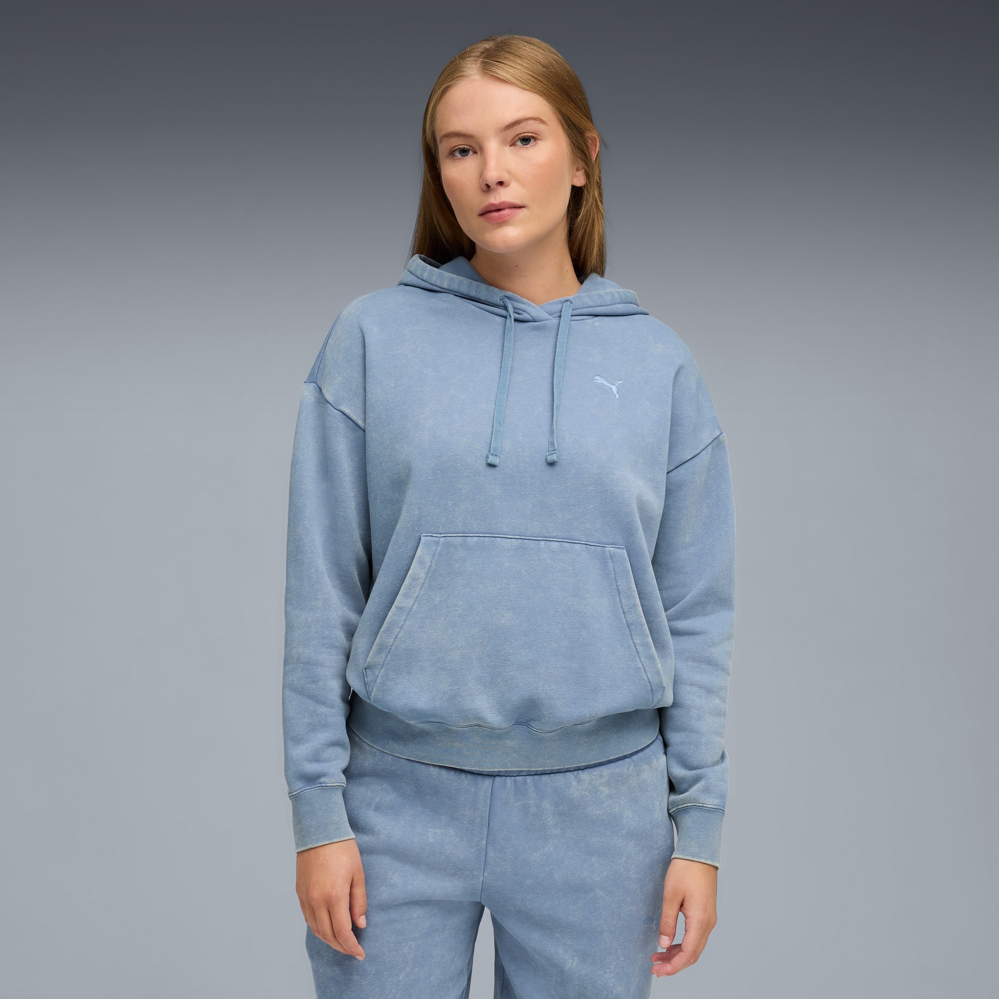Essentials Elevated Relaxed Wash Hoodie Women, Cool Blue, large