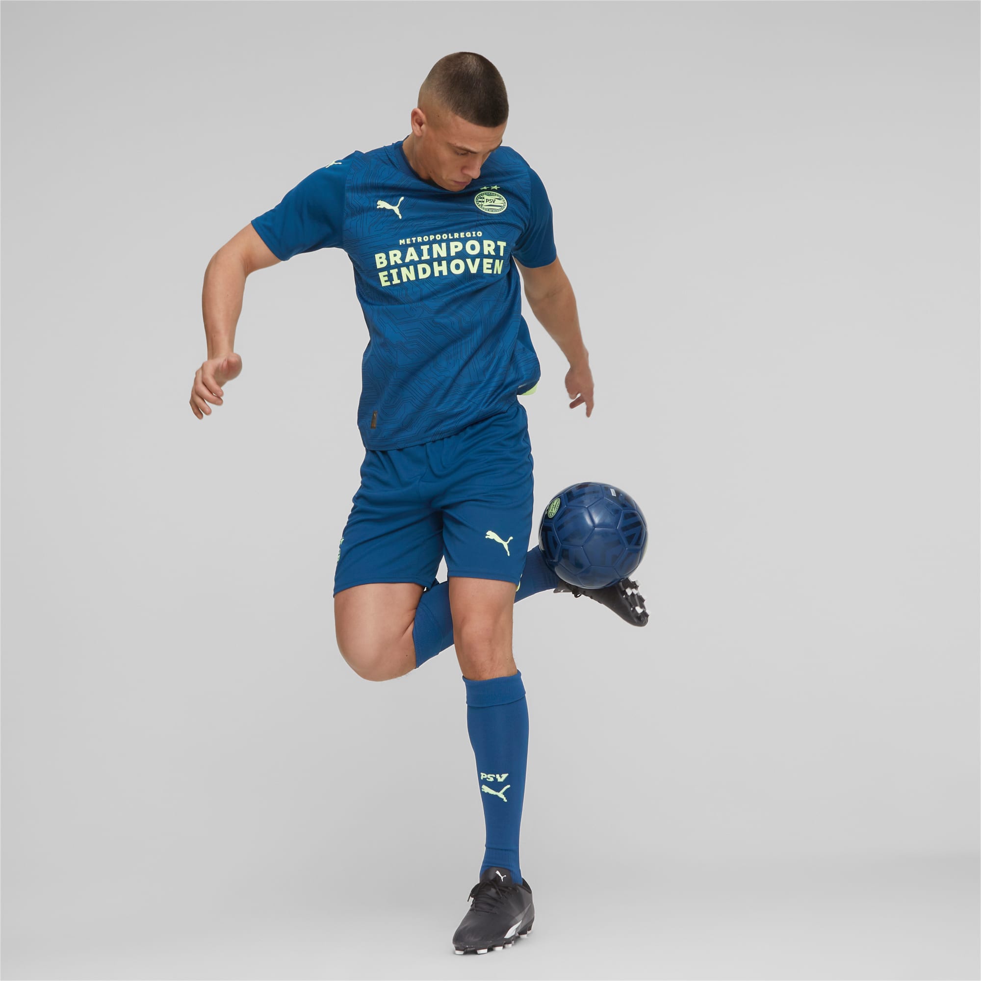 Voetbaltenues heren shop
