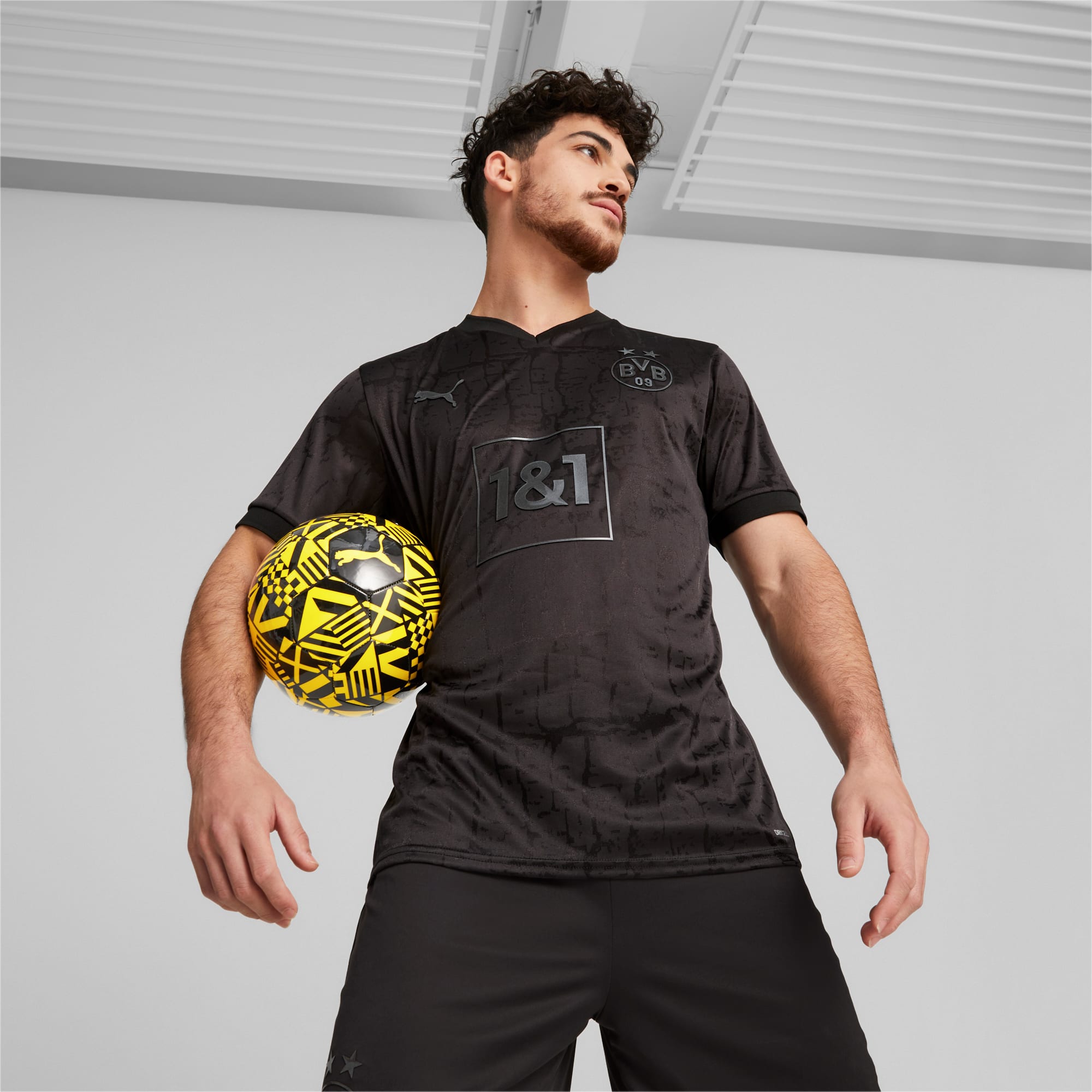 Borussia Dortmund Debut Celebratory PUMA Blackout Kit - SoccerBible