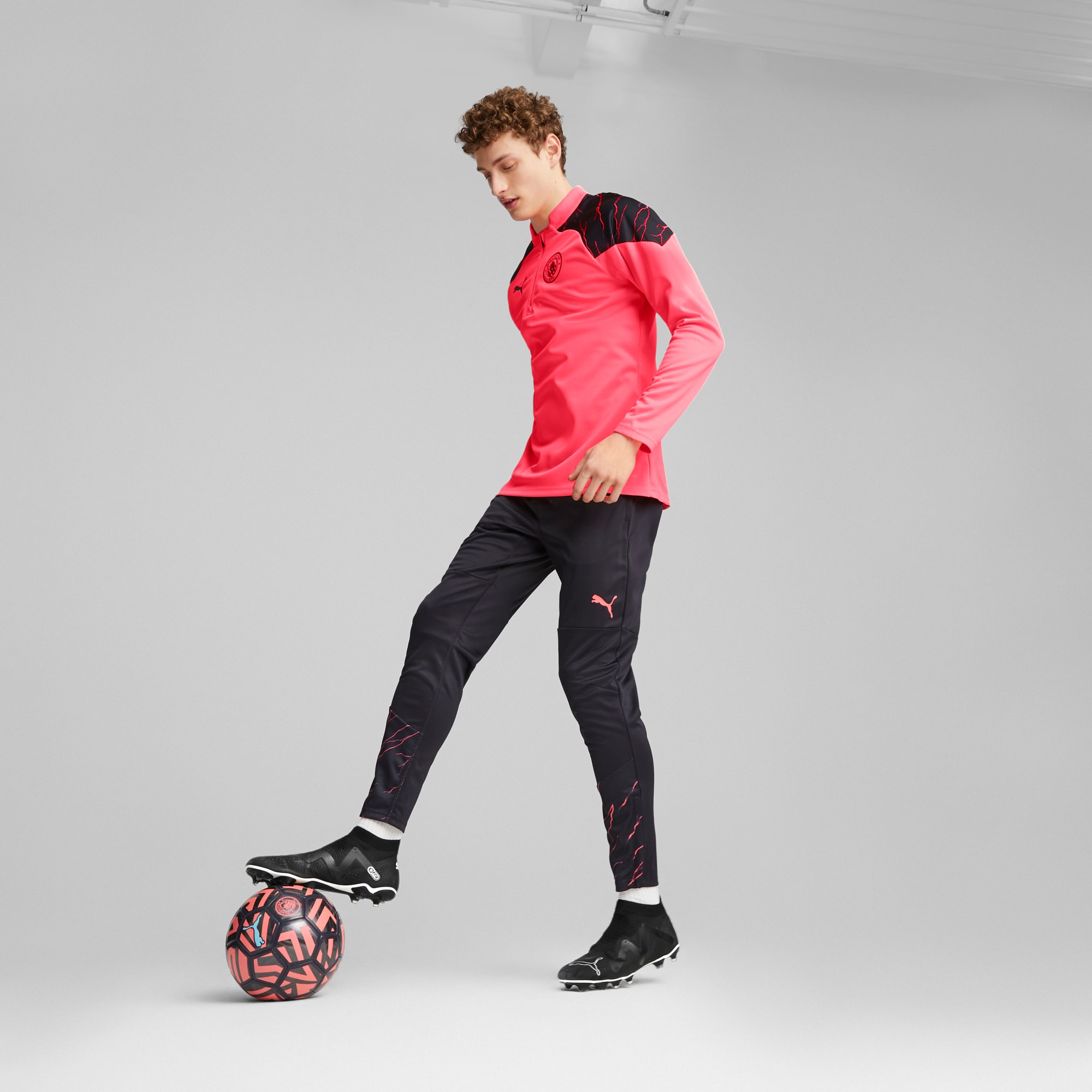 Man city puma tracksuit new arrivals