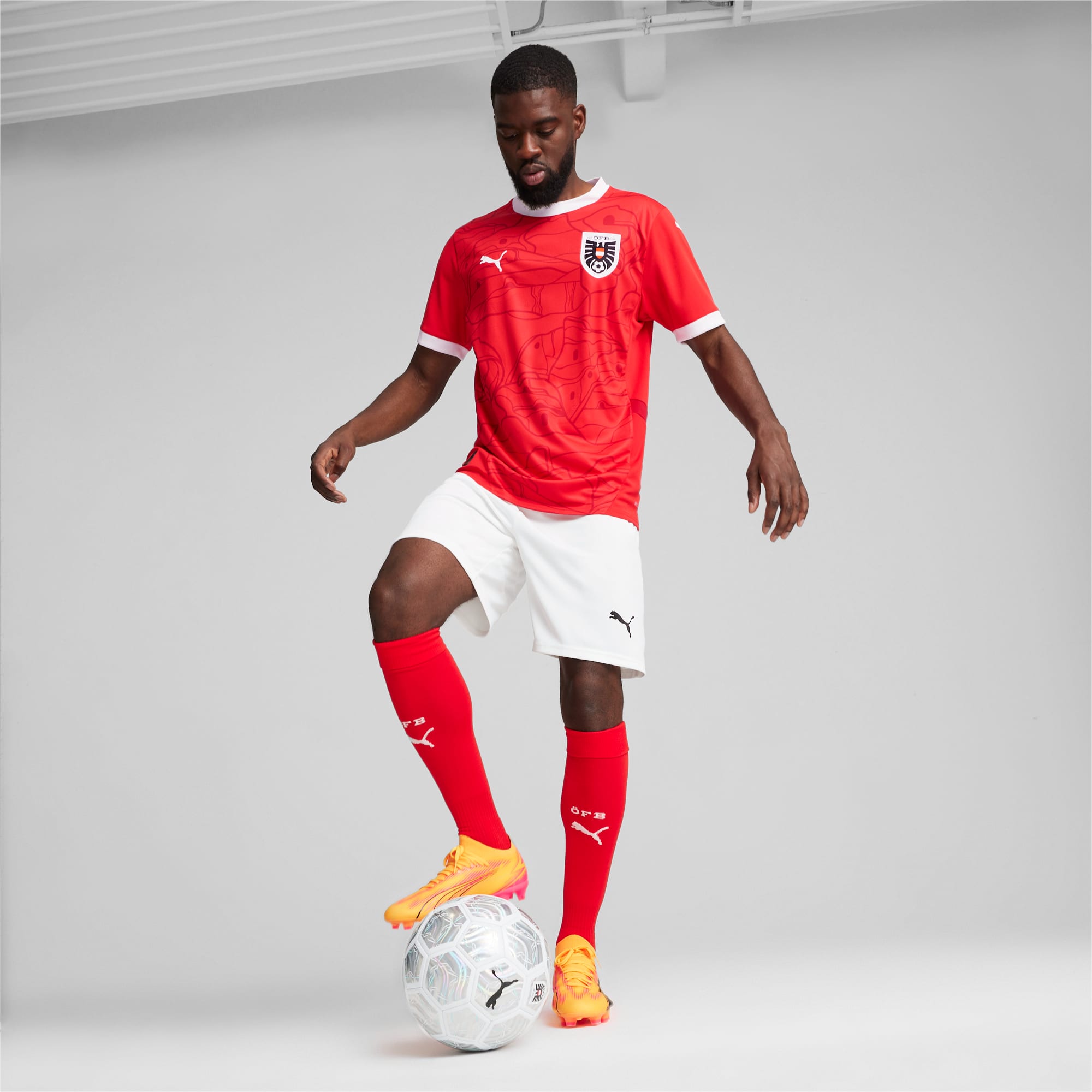 Austria 2024 Shorts Men, PUMA White-PUMA Black, large