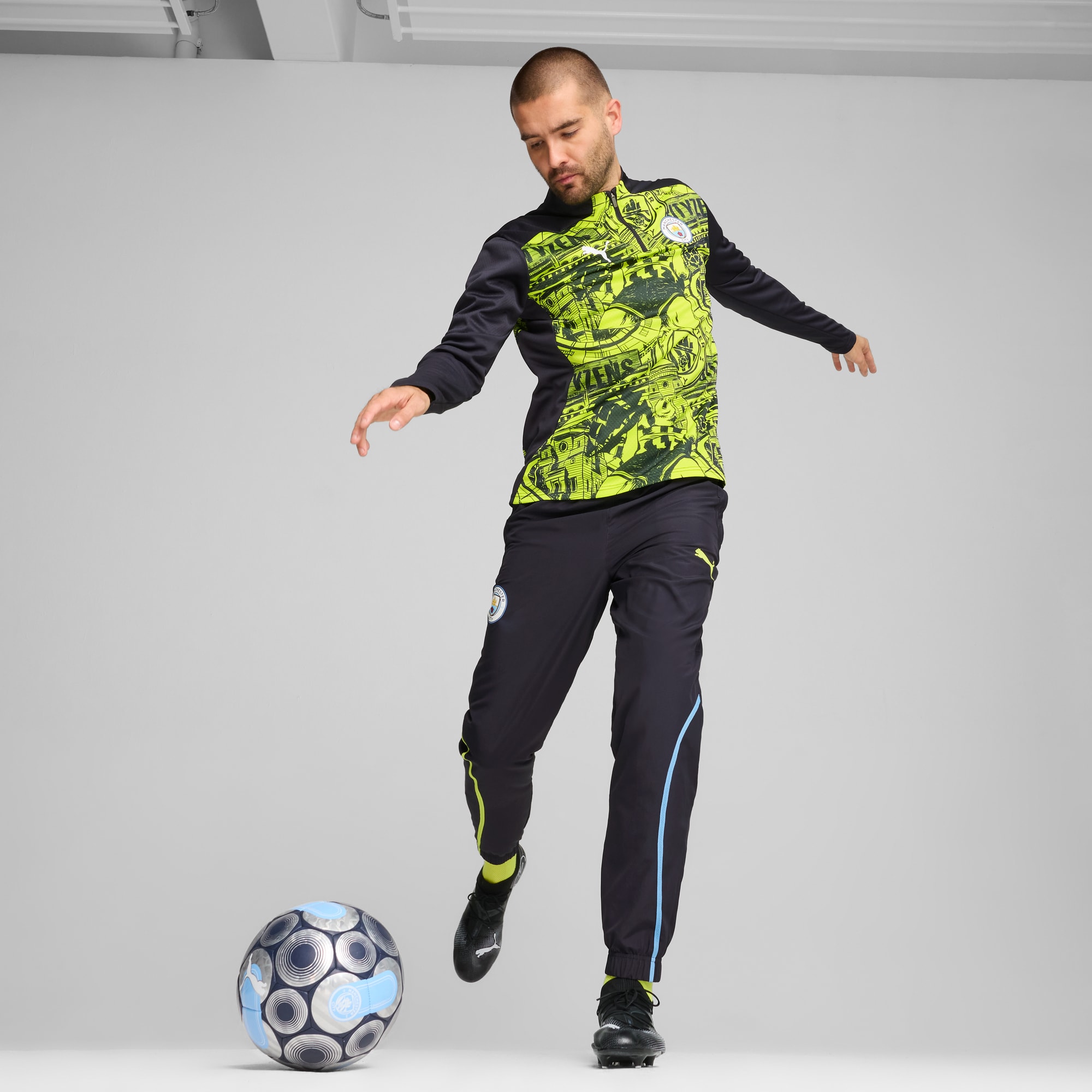 Manchester City 24/25 Pre-Match Quarter-Zip Men's Top | PUMA