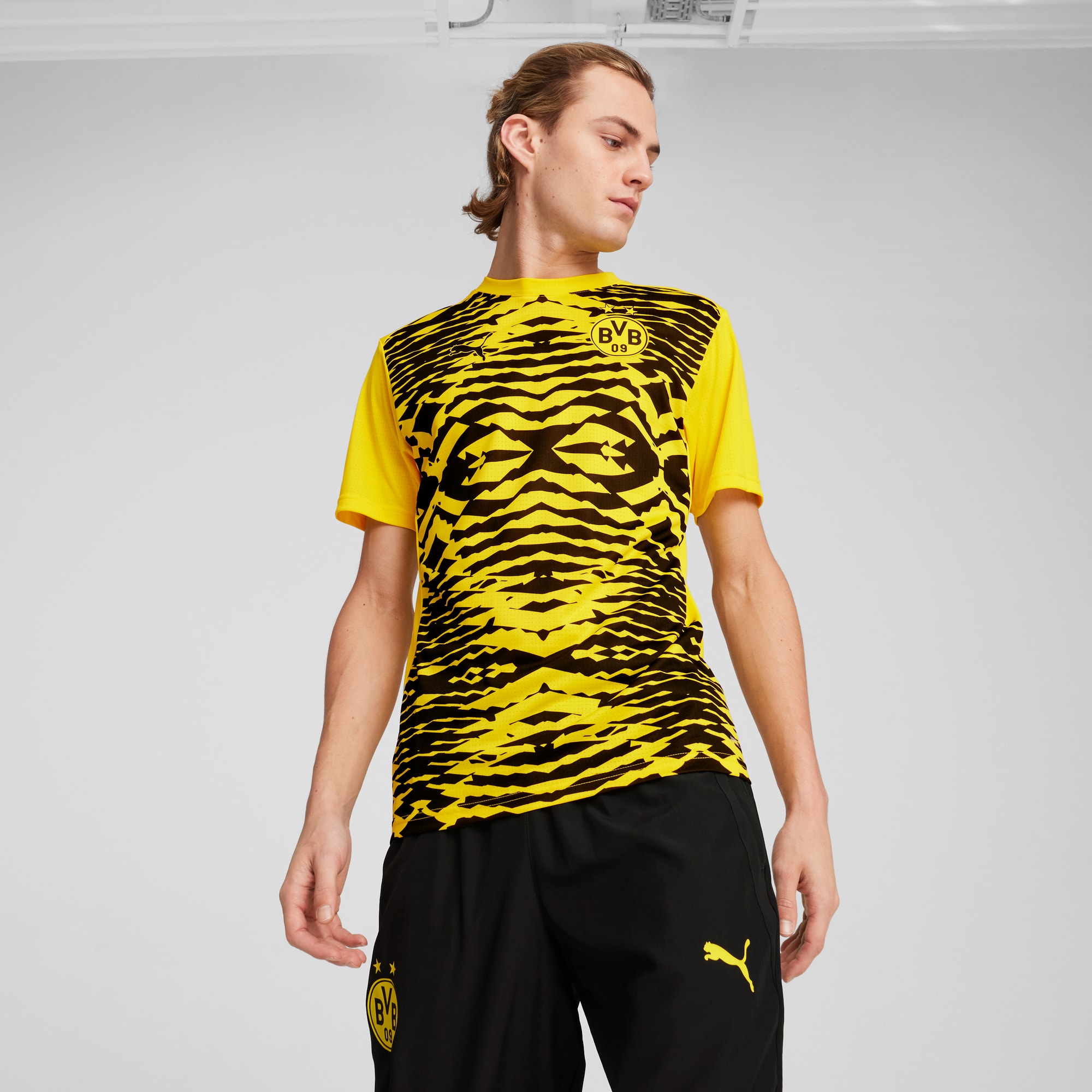 PUMA プーマBVB ボルシア・ドルトムント プレマッチシャツレアル