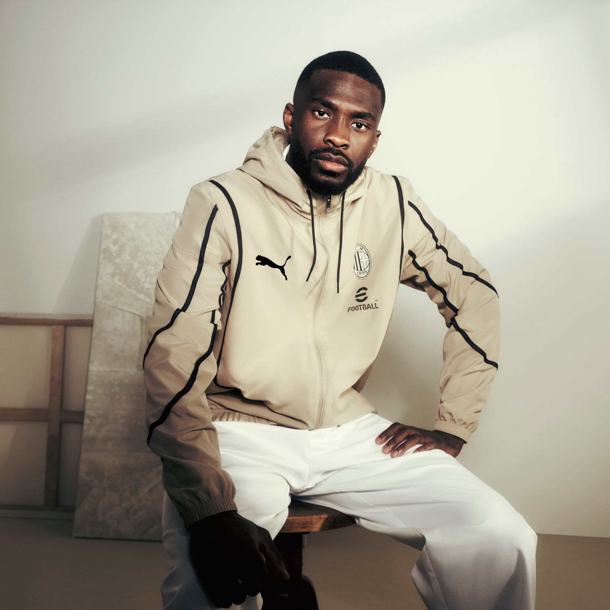 AC Milan Pre-Match Men's Woven Soccer Jacket | PUMA