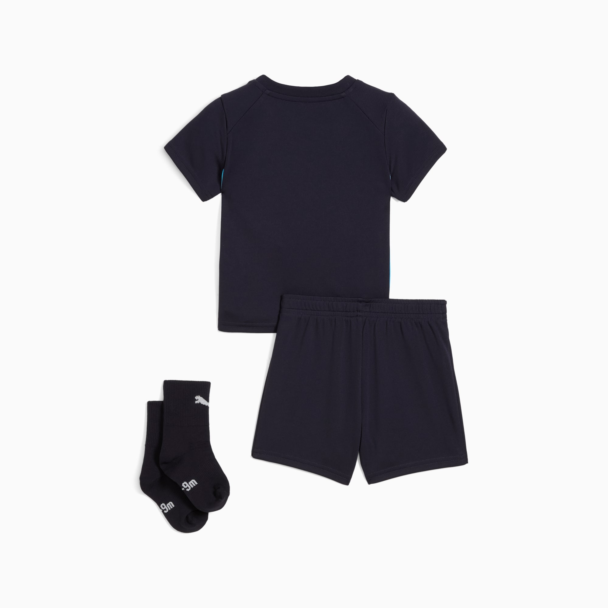 Marineblauwe PUMA baby set: T-shirt, korte broek en sokken met logo.