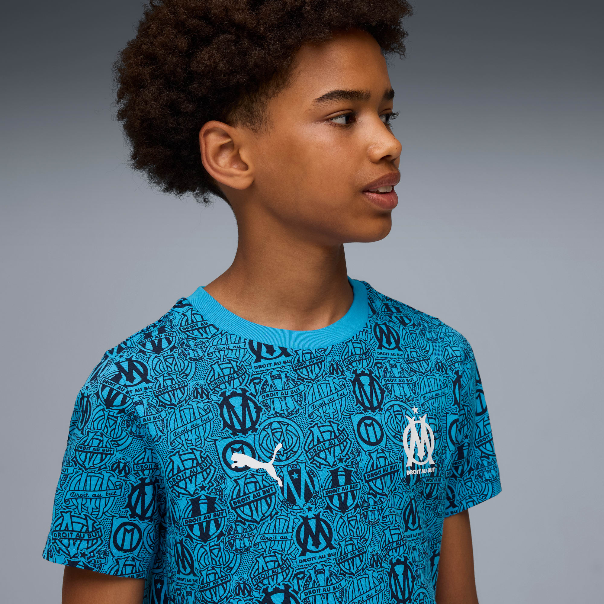 T-shirt con stampa integrale Olympique de Marseille FtblCulture per ragazzi, Bleu Azur-New Navy, large