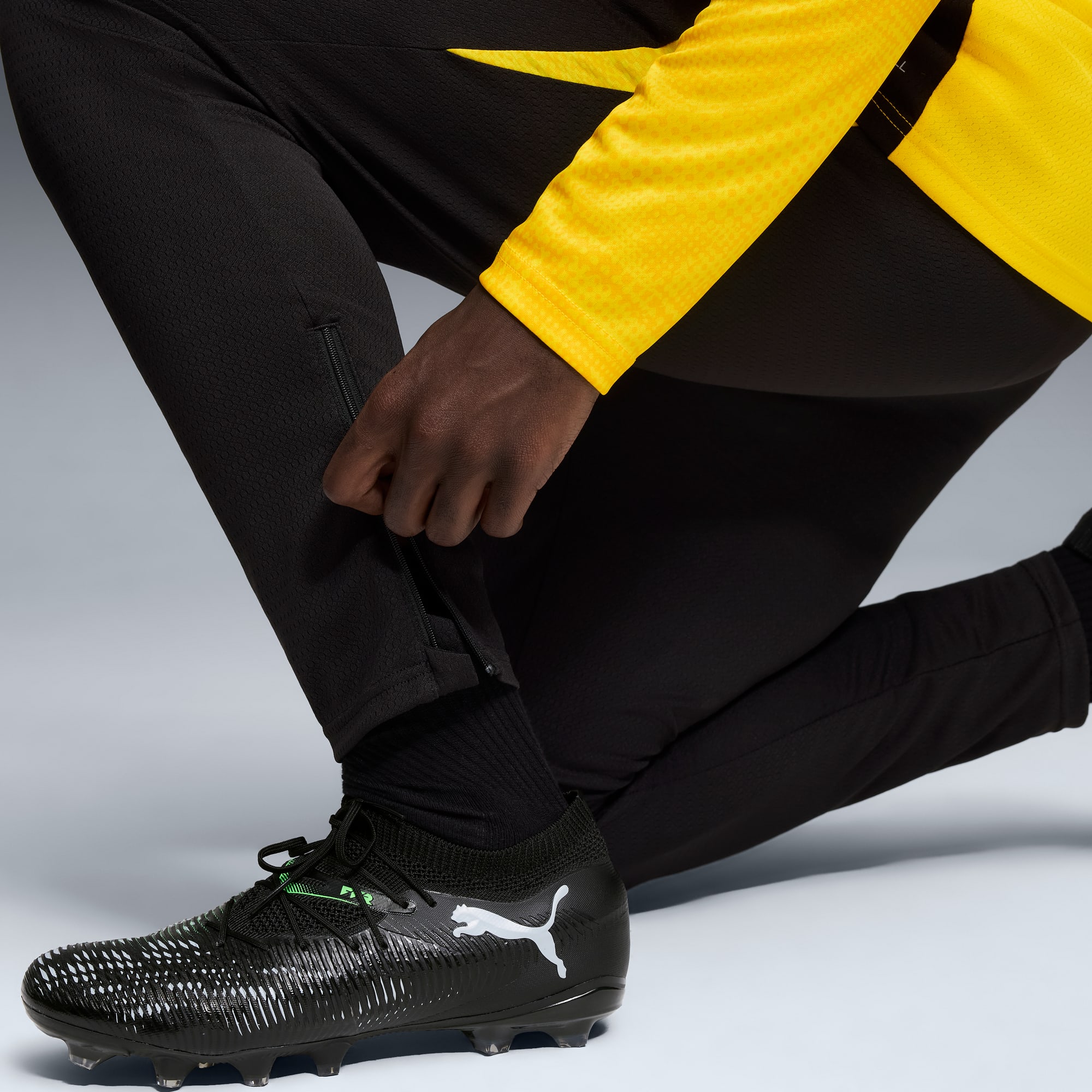 Pantalon d’entraînement Borussia Dortmund Homme, PUMA Black-Faster Yellow, large