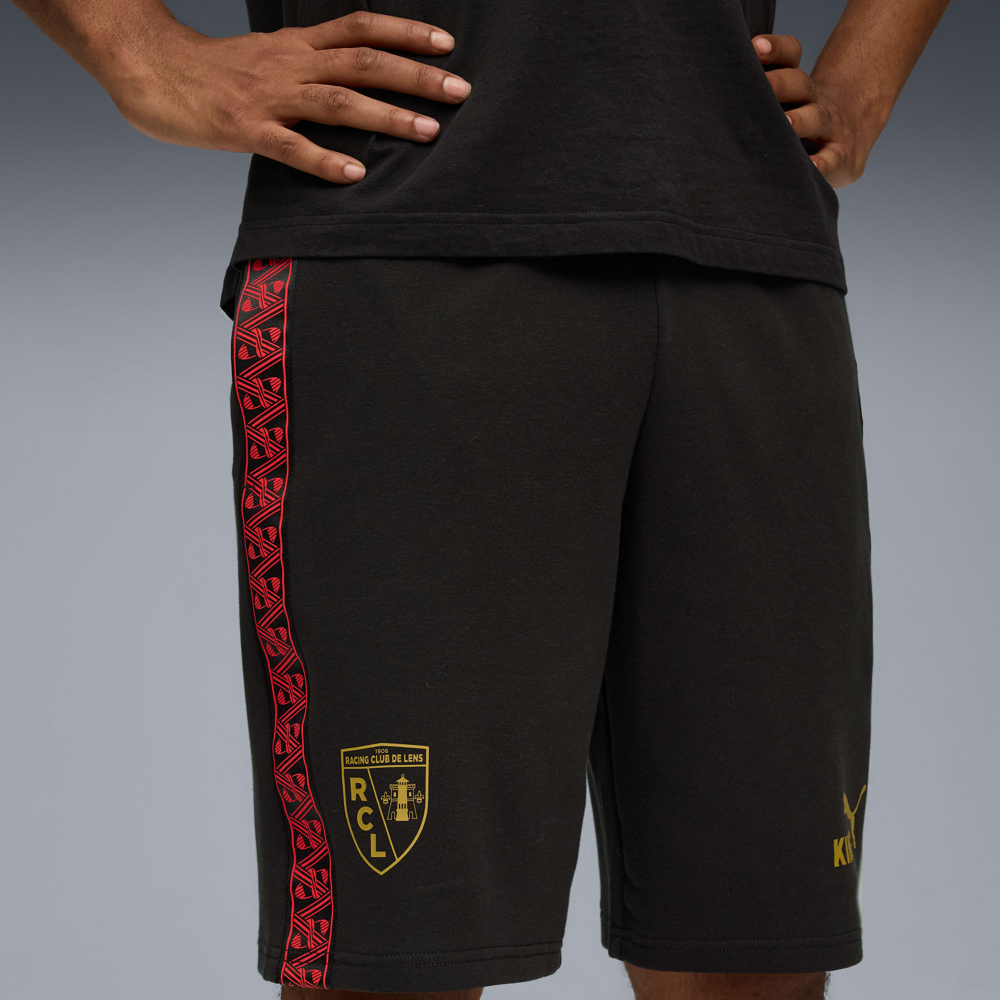 Short molletonné KING RC Lens Homme, PUMA Black-Matte Gold, large