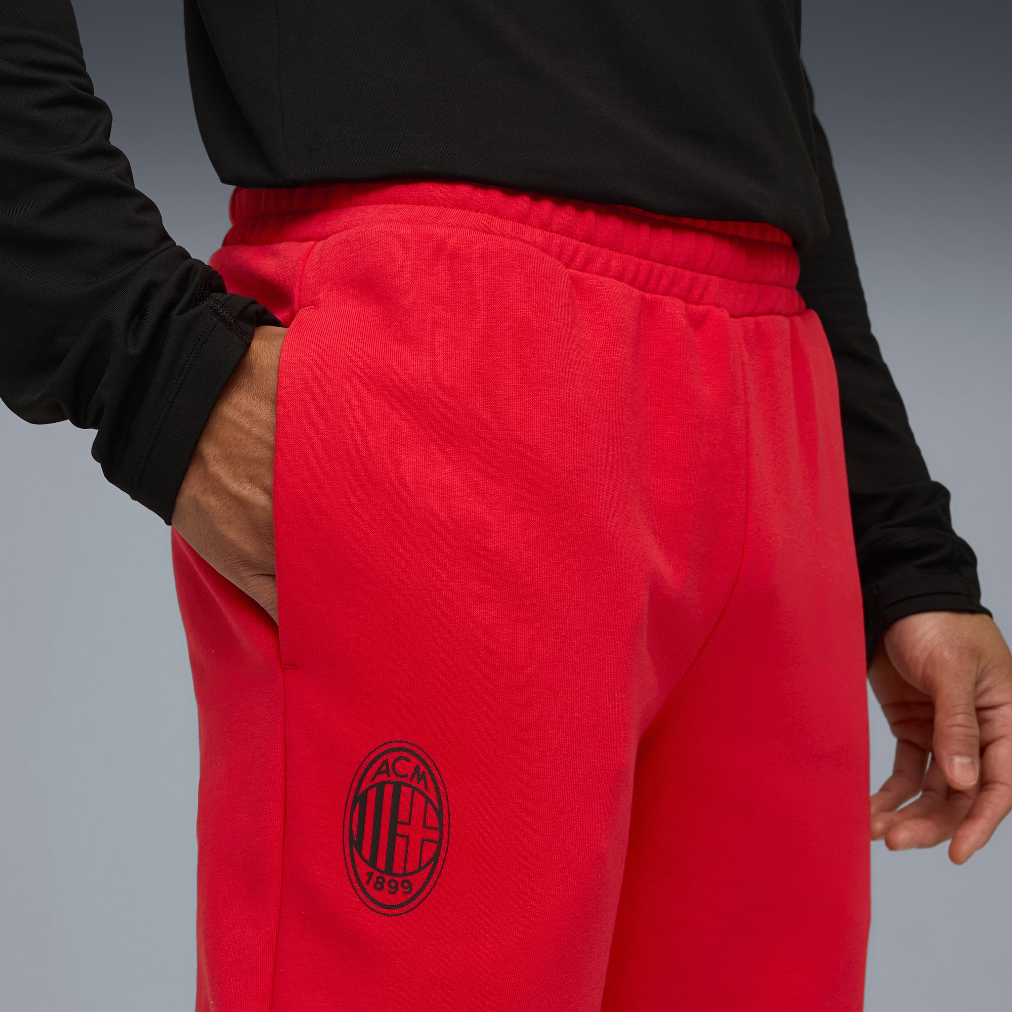 Pantaloni AC Milan FtblEssentials da uomo, For All Time Red-PUMA Black, large