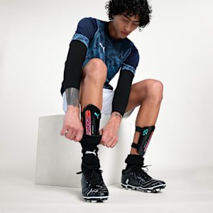 Neymar Jr. ULTRA Light Football Strap Shinguards, Orange Poppy-PUMA Black, extralarge-IND