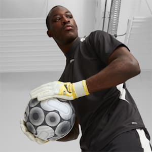 FUTURE Match NC Goalkeeper Gloves, Yellow Blaze-PUMA Black, extralarge-IND