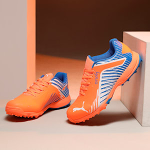 PUMA 22 FH Rubber Unisex Cricket Shoes, Neon Citrus-Puma White-Bluemazing
