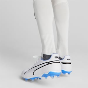 KING Pro FG/AG Football Boots, PUMA White-PUMA Black-Blue Glimmer-Ultra Orange