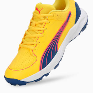 24 FH Rubber Cricket Shoes, Pelé Yellow-Clyde Royal-Fire Orchid, extralarge-IND