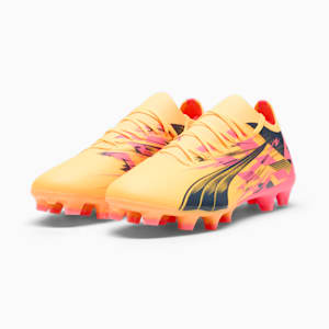 Tenis de fútbol para hombre PUMA x Christian Pulisic ULTRA MATCH para terreno firme/terreno artificial, Sun Stream-PUMA Navy-Sunset Glow, extralarge